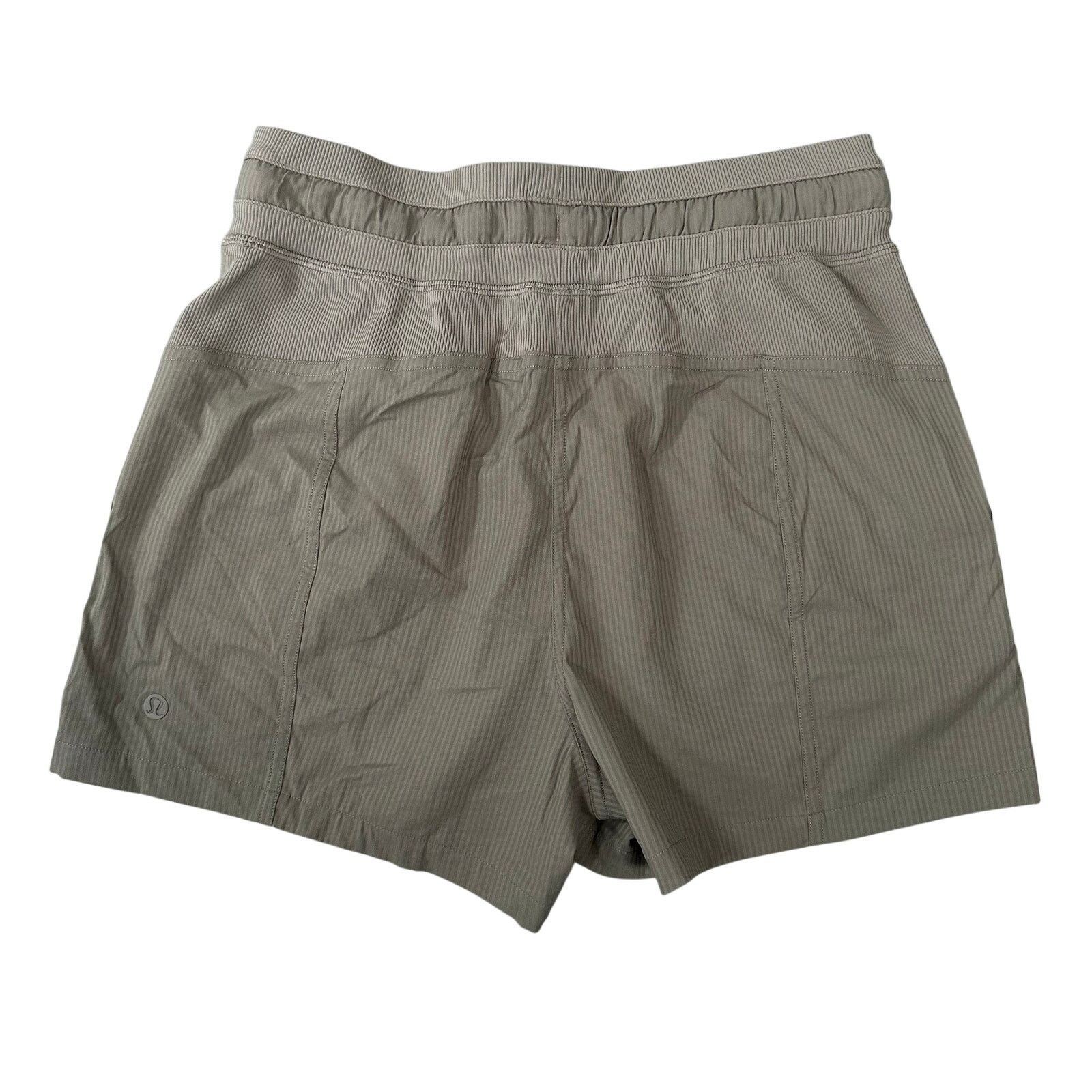 Lululemon Lululemon Dance Studio High-Rise Shorts 3.5" Size 4 Size 27" / US 4 / IT 40 - 3 Thumbnail