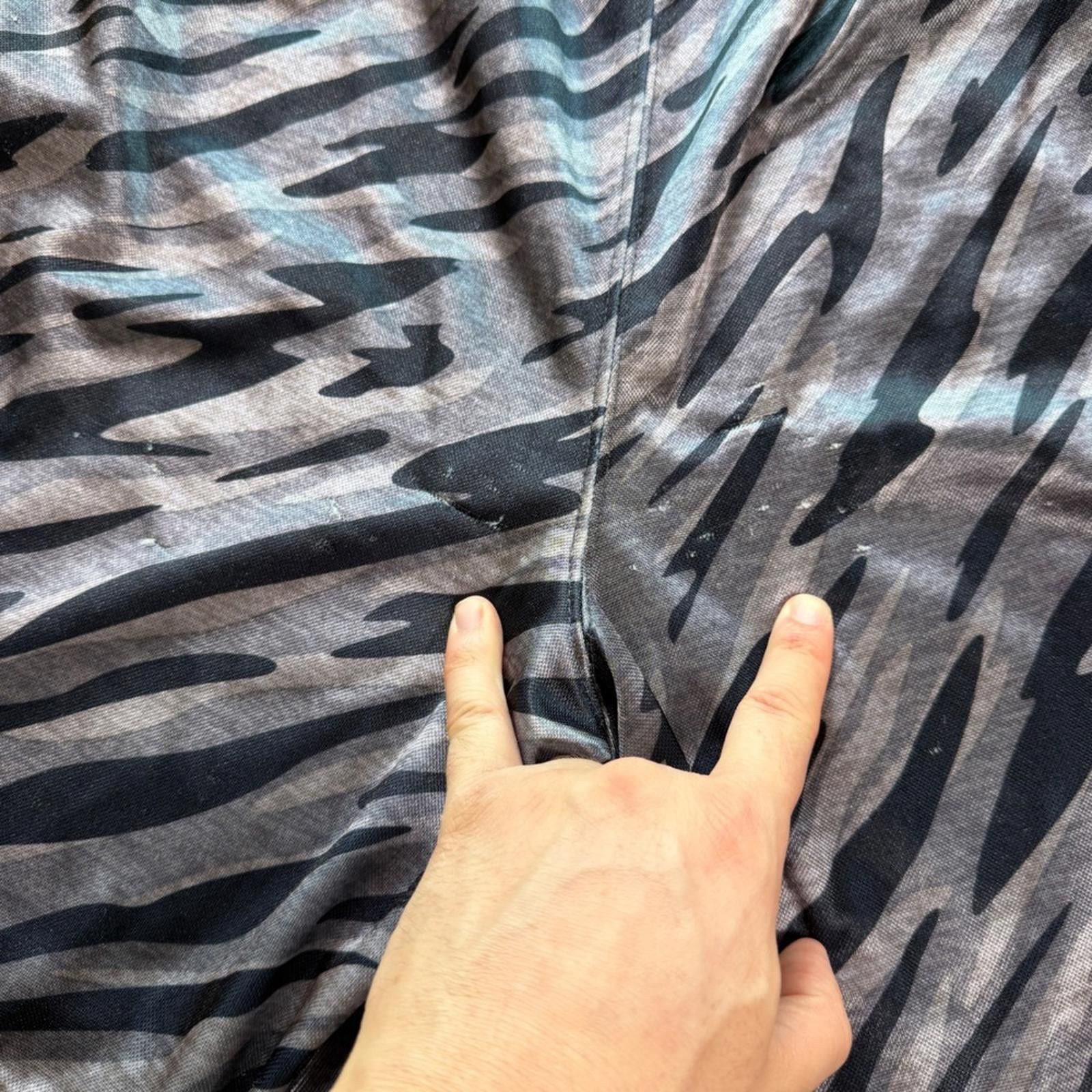 JW Anderson AND1 Mens Grey Black Tiger Stripe Basketball Shorts L Size US 34 / EU 50 - 6 Thumbnail