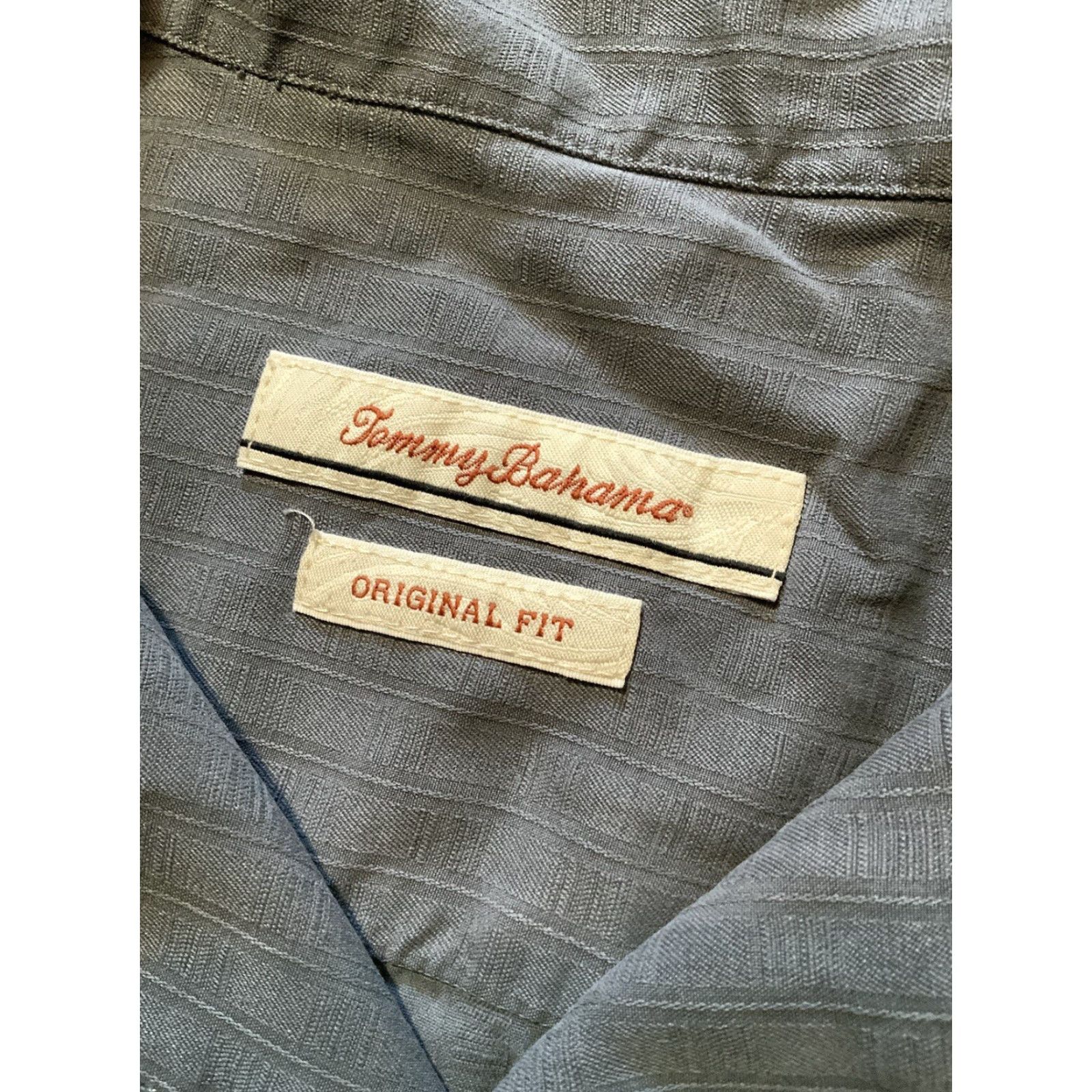 Tommy Bahama VINTAGE Tommy Bahama DaVine Intervention Wine Embroidered Silk Loop Collar Button Shirt Size US XL / EU 56 / 4 - 6 Thumbnail