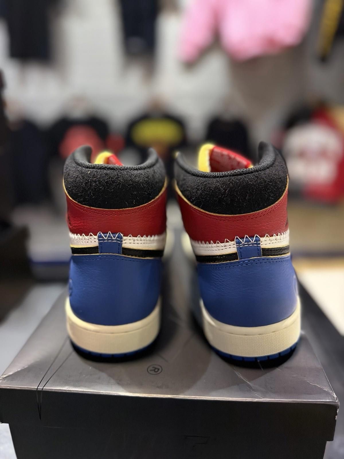 Jordan Brand Air Jordan 1 x Union x Fragment Black and Varsity Red (9.5) Size US 9.5 / EU 42-43 - 3 Thumbnail