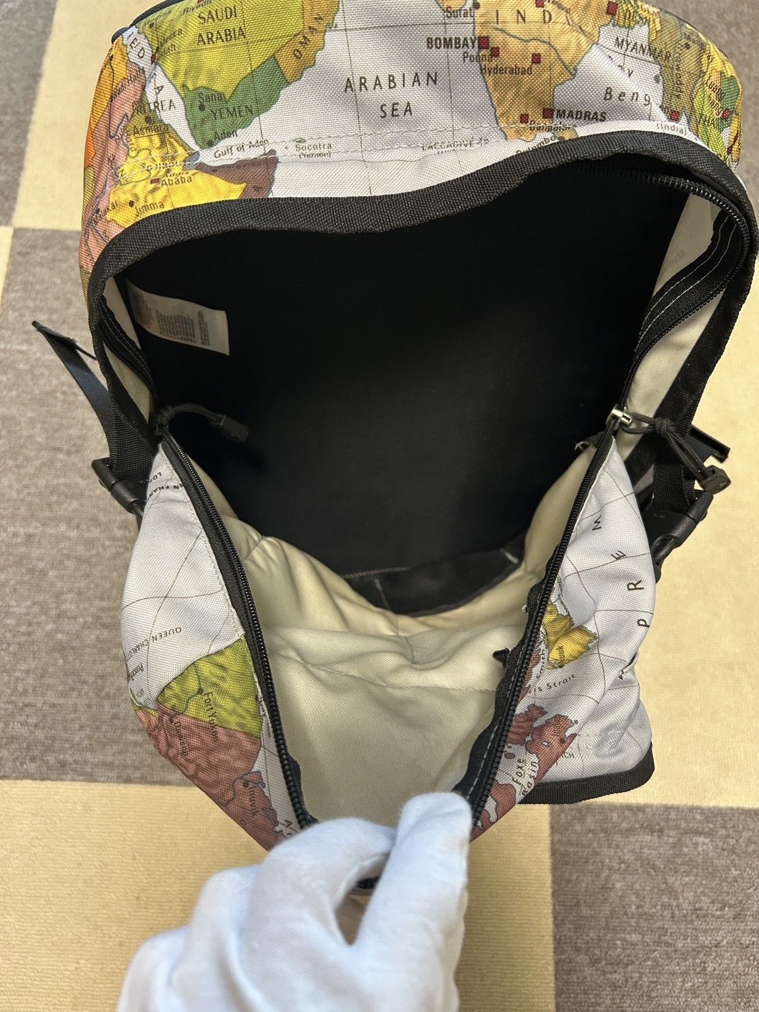 Supreme × The North Face [RARE] Supreme The North Face Expedition Maps Backpack Size ONE SIZE - 7 Thumbnail