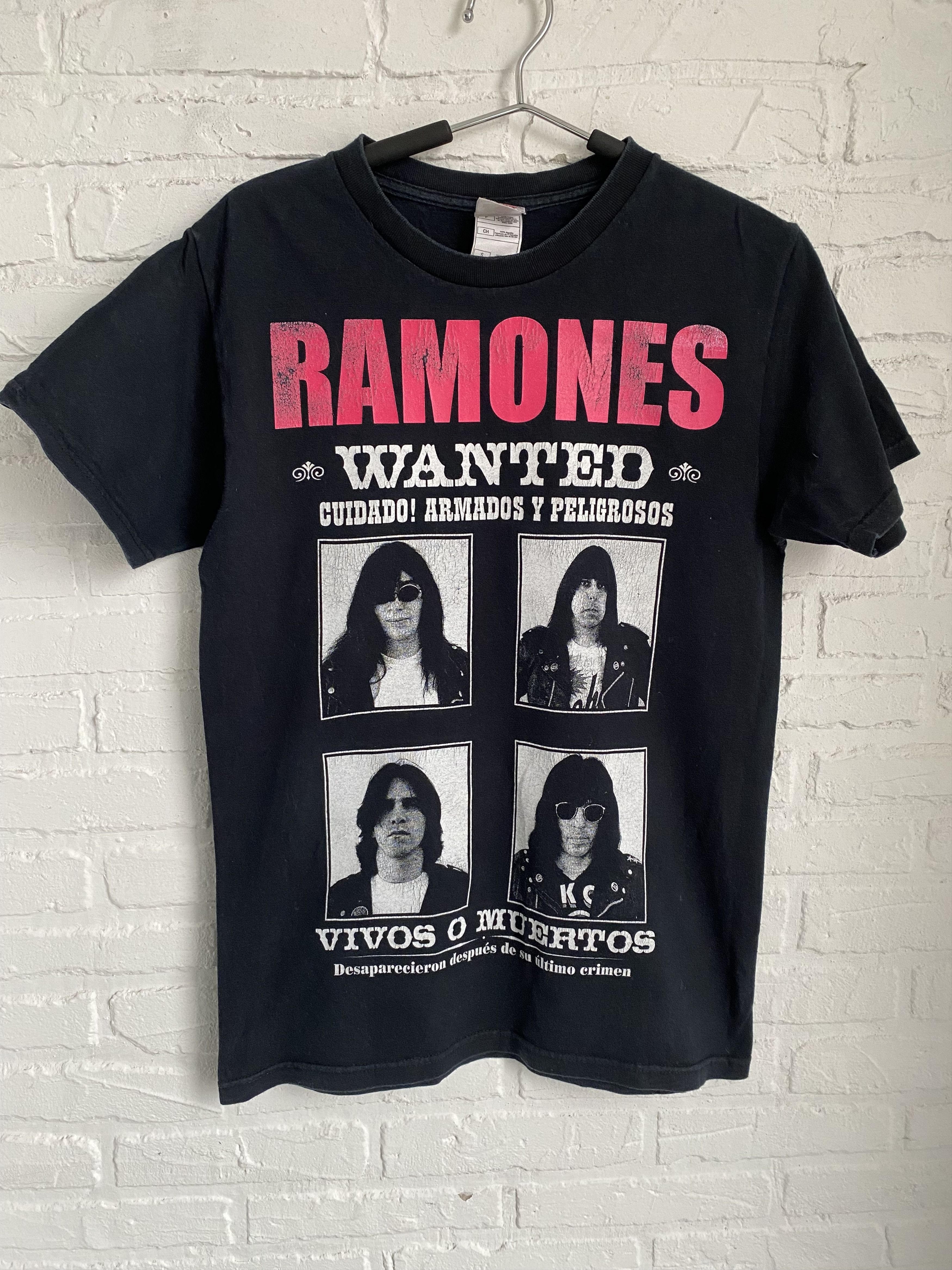 Band Tees × Vintage Vintage RAMONES Wanted rock band t-shirt Size US S / EU 44-46 / 1 - 1 Thumbnail