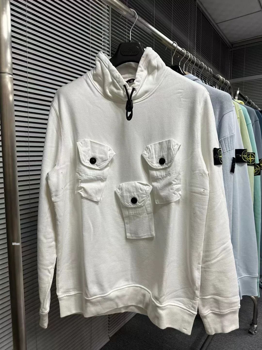Stone Island Stone Island Three Pocket Fleece Sweatshirt Size US L / EU 52-54 / 3 - 1 Thumbnail