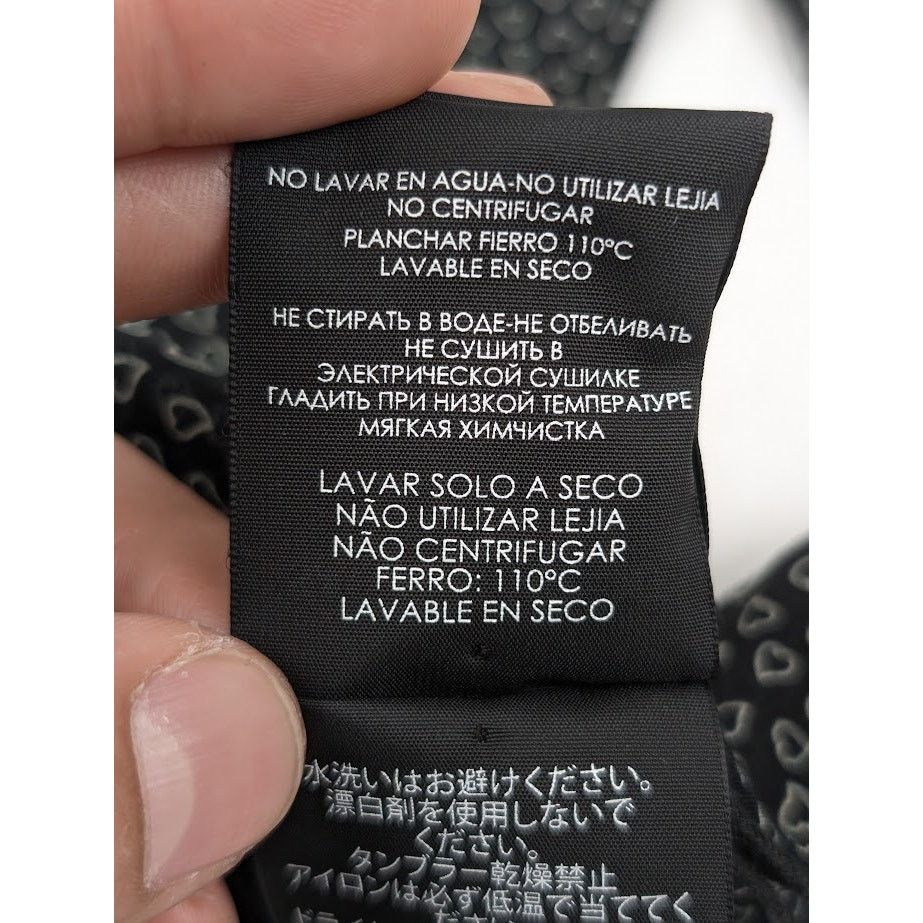 Saint Laurent Paris o1rshd1 Size:OS / Lavalliere Coeur Flou Scarf in Black/White Size ONE SIZE - 8 Thumbnail