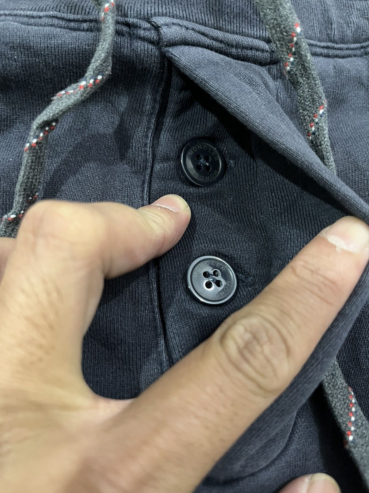 Moncler Moncler sweat pants Size US 34 / EU 50 - 7 Thumbnail