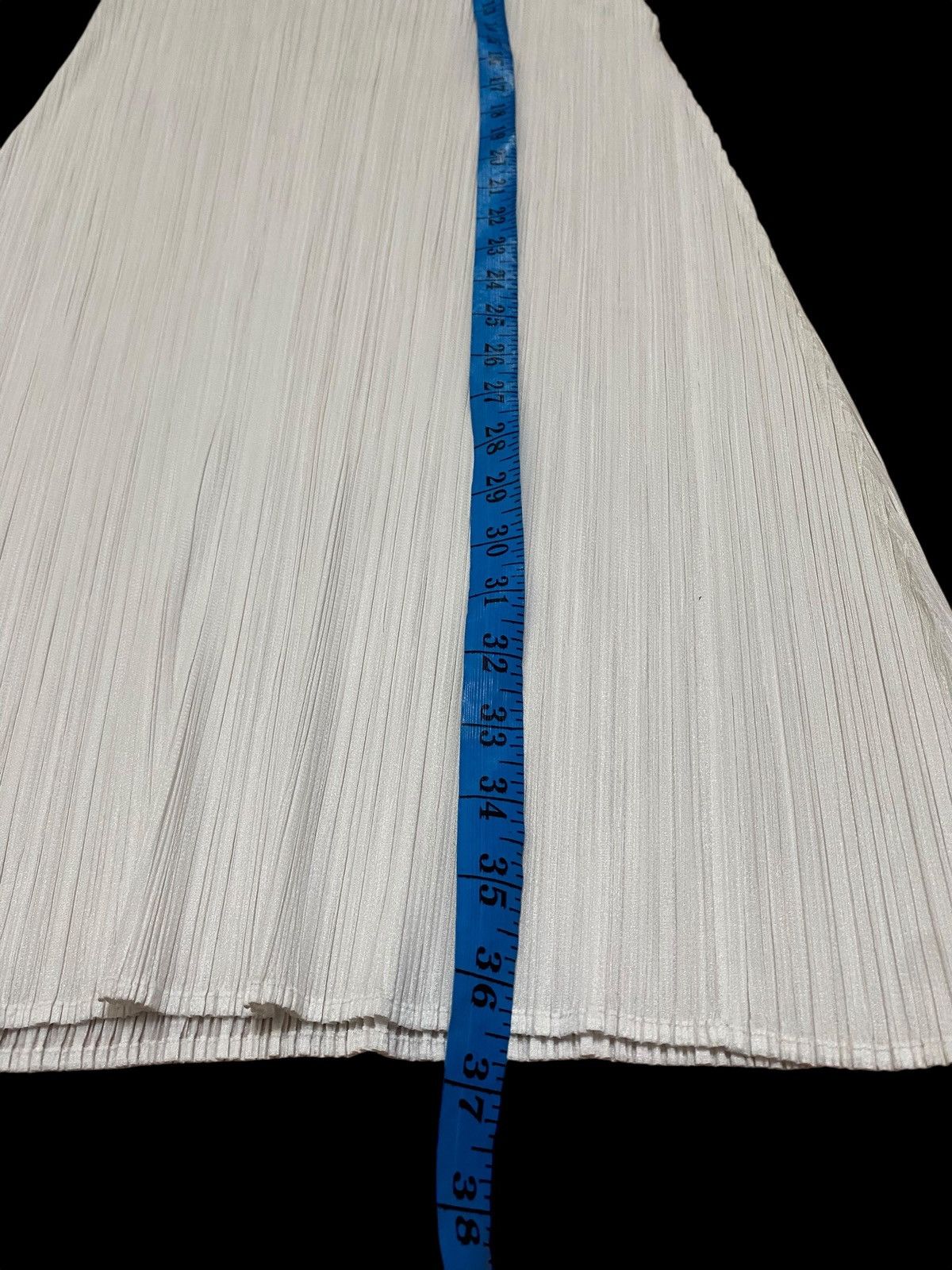Pleats Please Issey Miyake 🔥STUNNING🔥PLEATS PLEASE ISSEY MIYAKE WHITE DRESS SLEEVELESS Size ONE SIZE - 11 Thumbnail