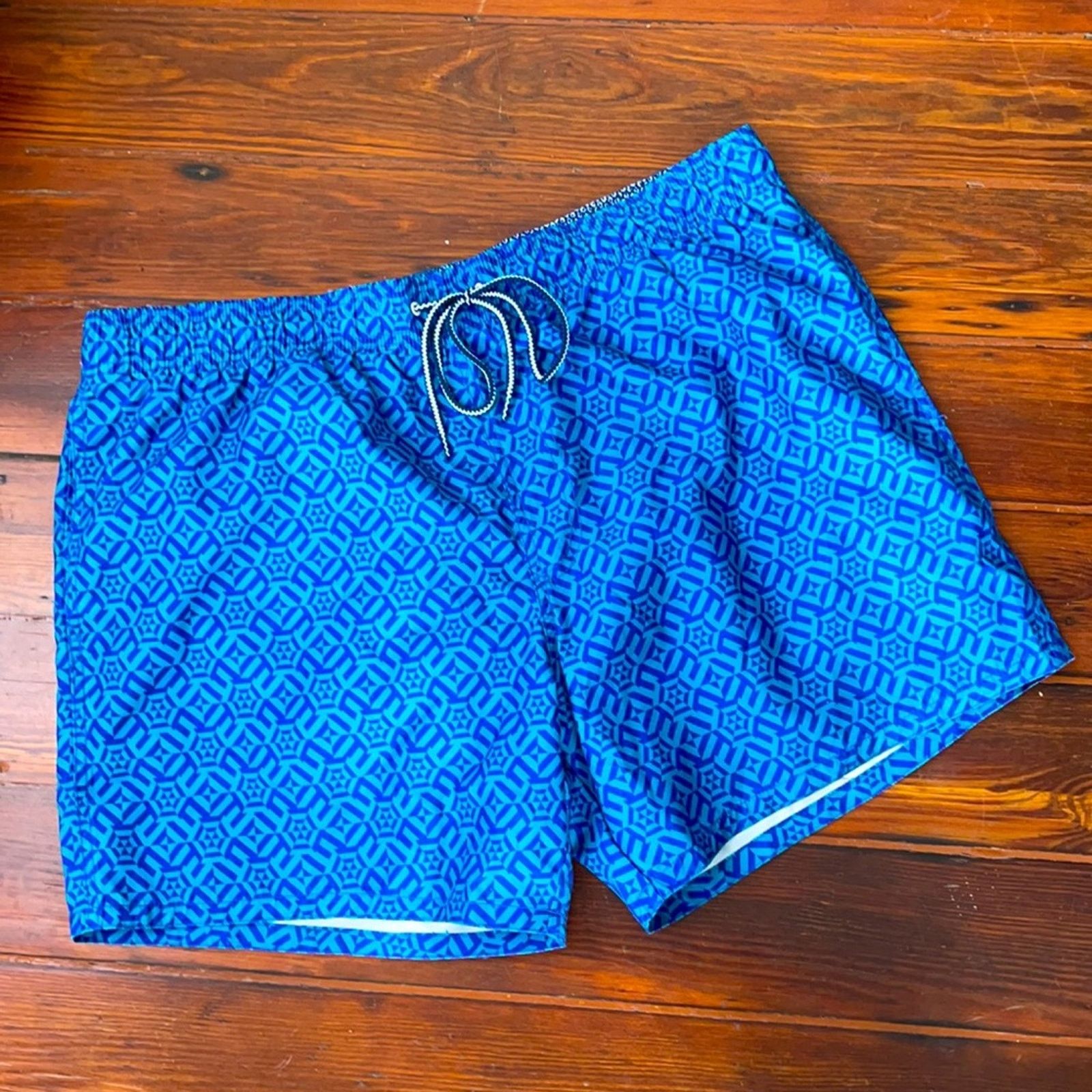 Ted Baker Ted Baker lined geometric print swim trunks sz 7 Size US 36 / EU 52 - 1 Thumbnail