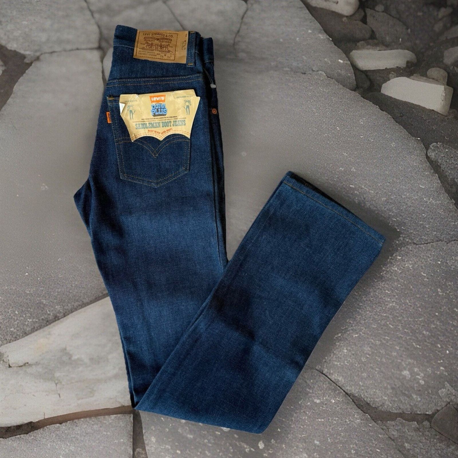 Levi's Vintage Levis 716 Jeans 26 Blue Dark Wash Bootcut Student Size US 26 / EU 42 - 1 Thumbnail