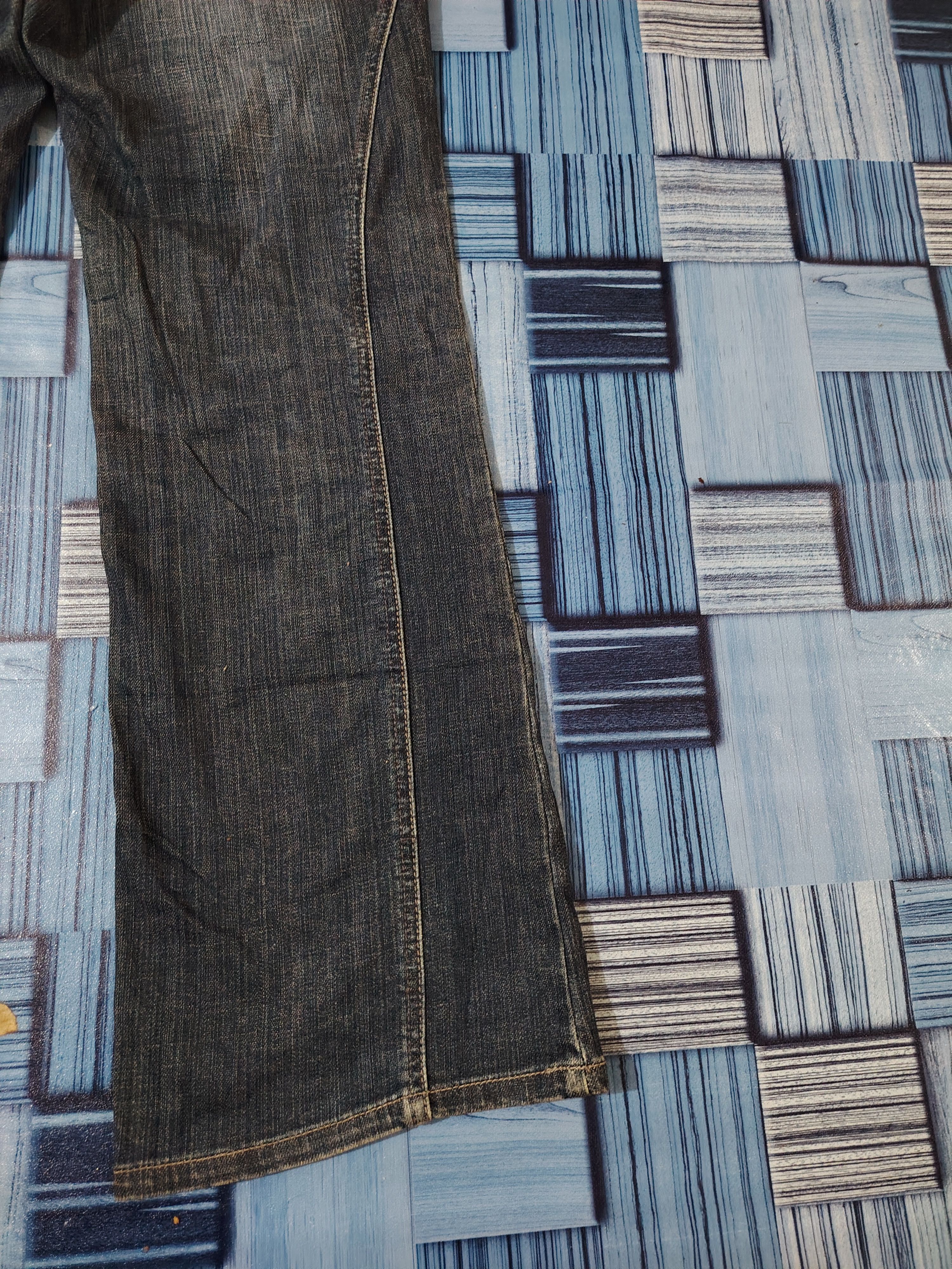 Who Decides War Japan Stylish Jeans Gold Bead Embroidered Flared jeans Twist Size US 32 / EU 48 - 16 Thumbnail