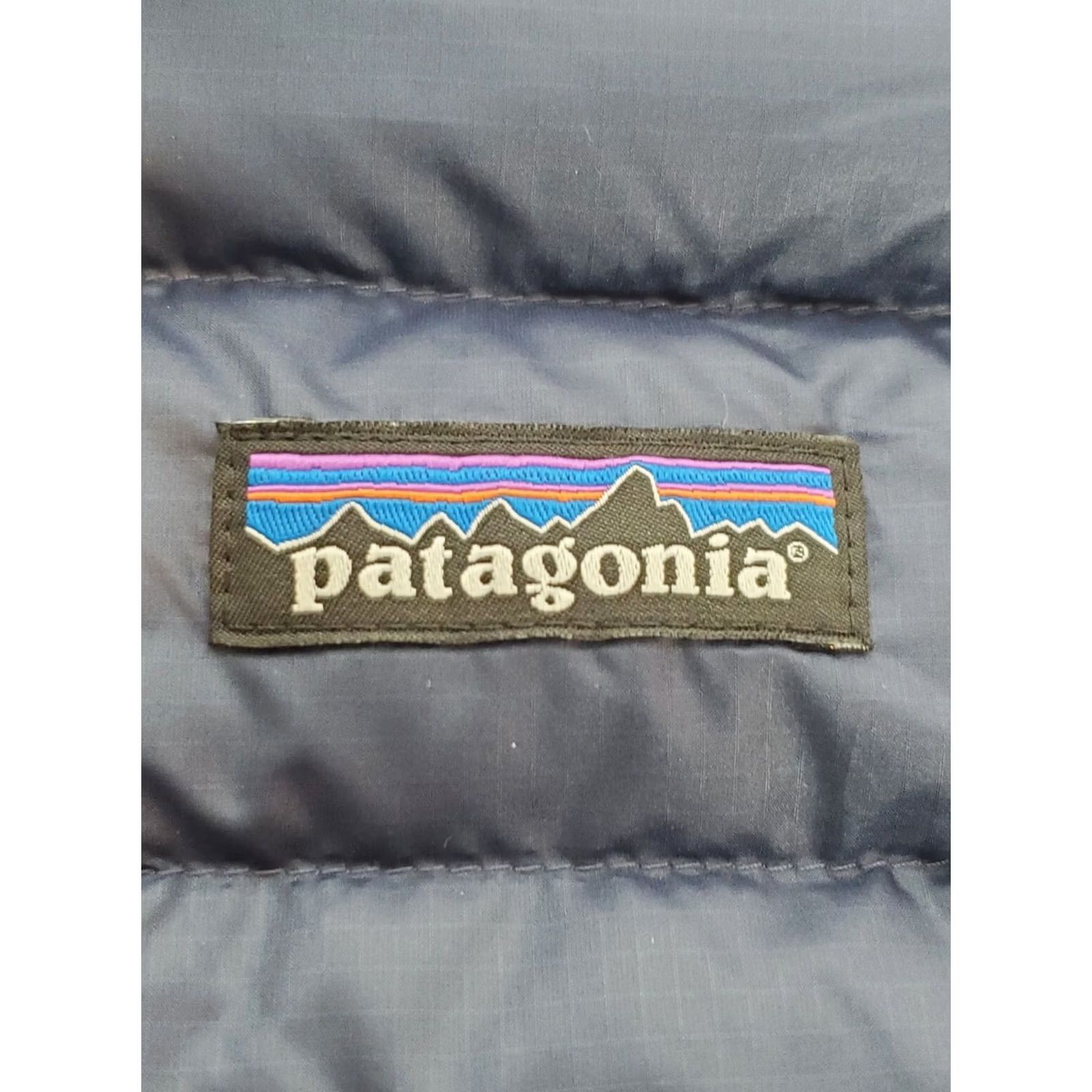 Patagonia Patagonia Women’s S Down Sweater Vest Classic Navy Embroidered This Old House Size S / US 4 / IT 40 - 4 Thumbnail