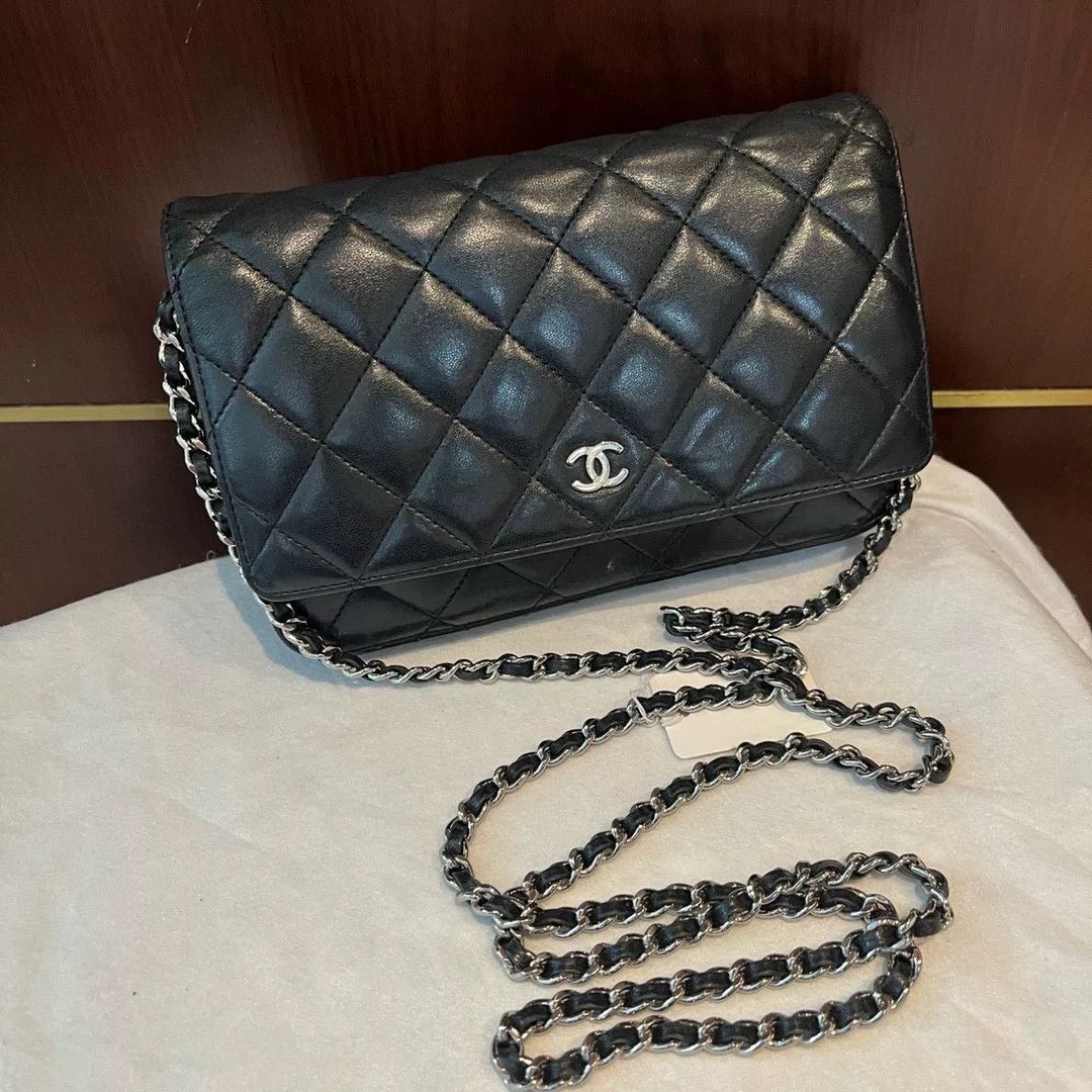 Chanel Pre-loved Bag Very good condition Size ONE SIZE - 1 Thumbnail