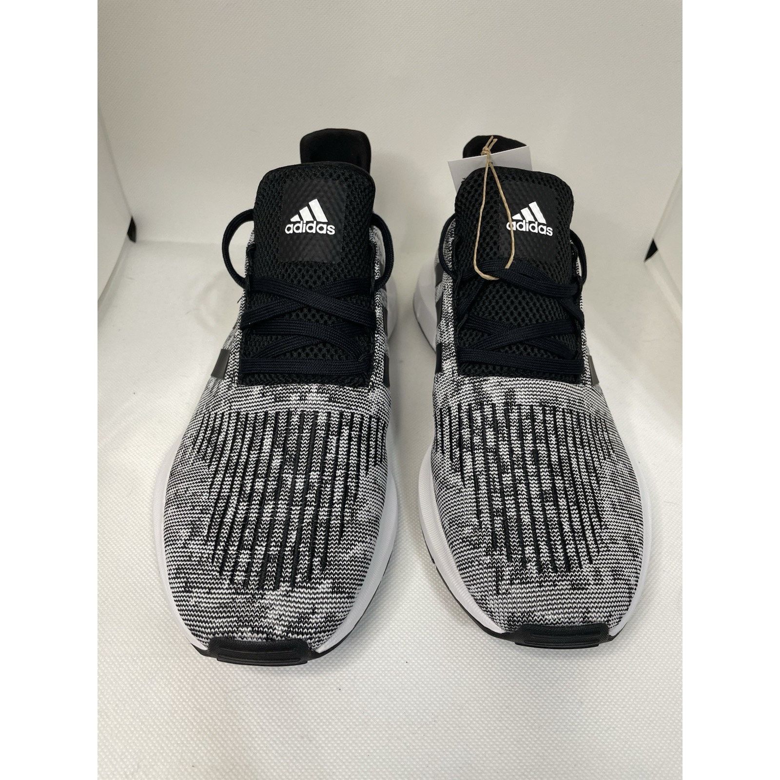 Adidas BNWT Adidas Swift Run 1.0 Black White - Mens 8.5 Size US 8 / EU 41 - 3 Thumbnail