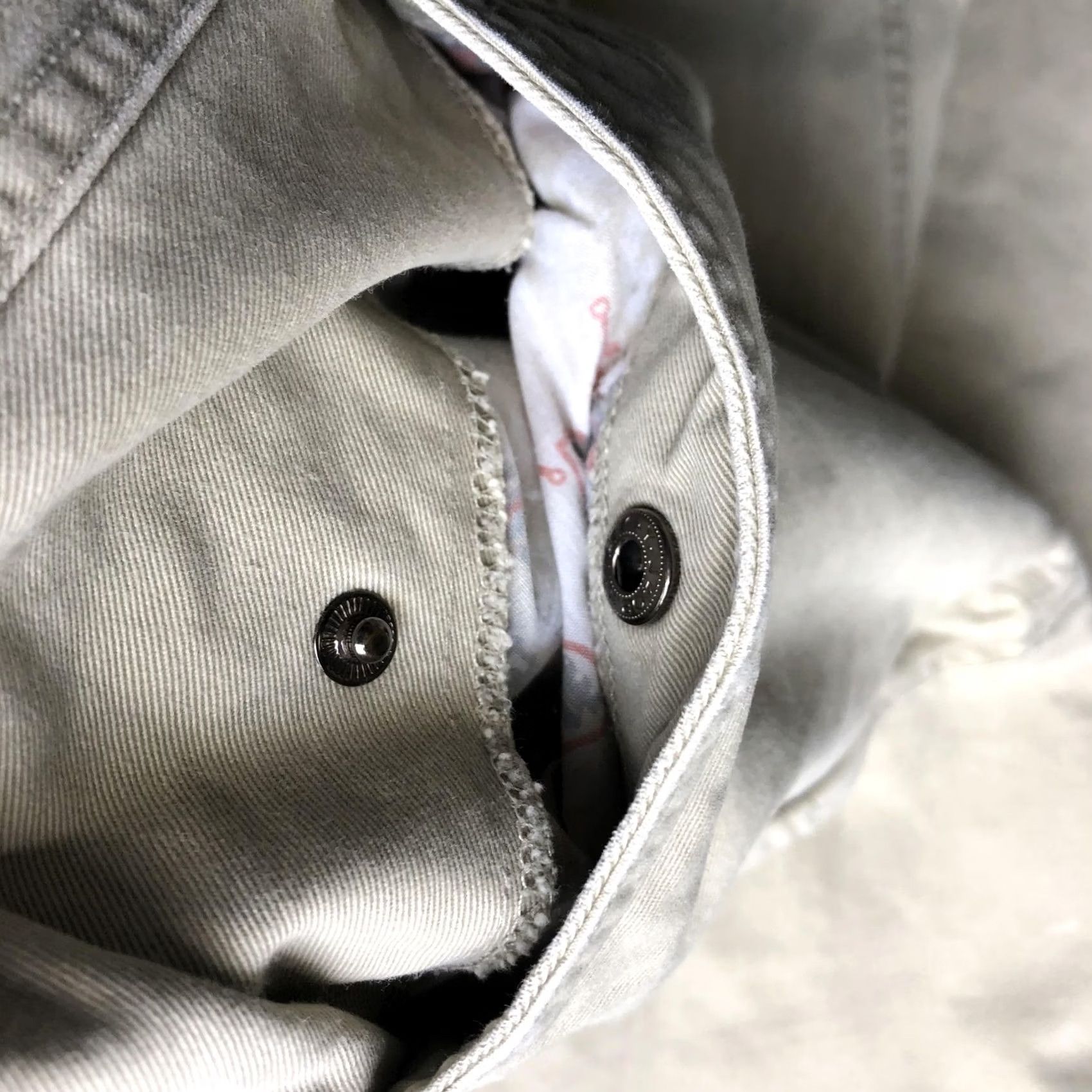 Vintage Plugg Mens Cargo Pants Beige 34x30 Regular Relaxed Fit Pockets Casual Denim Style Cotton Front Snap Flat Front Size US 34 / EU 50 - 6 Thumbnail