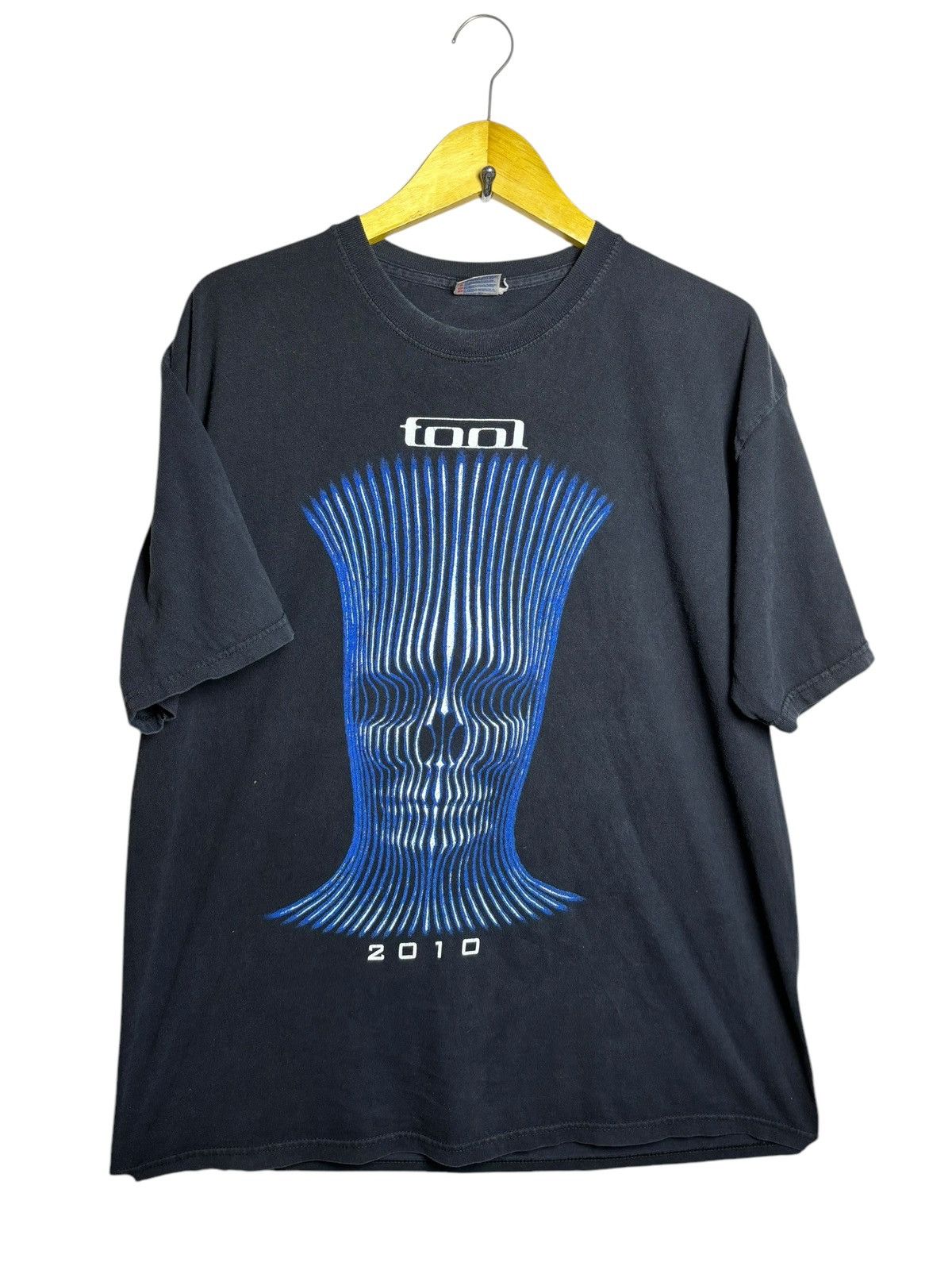 Band Tees × Vintage Vintage Tool 2010 | Grailed