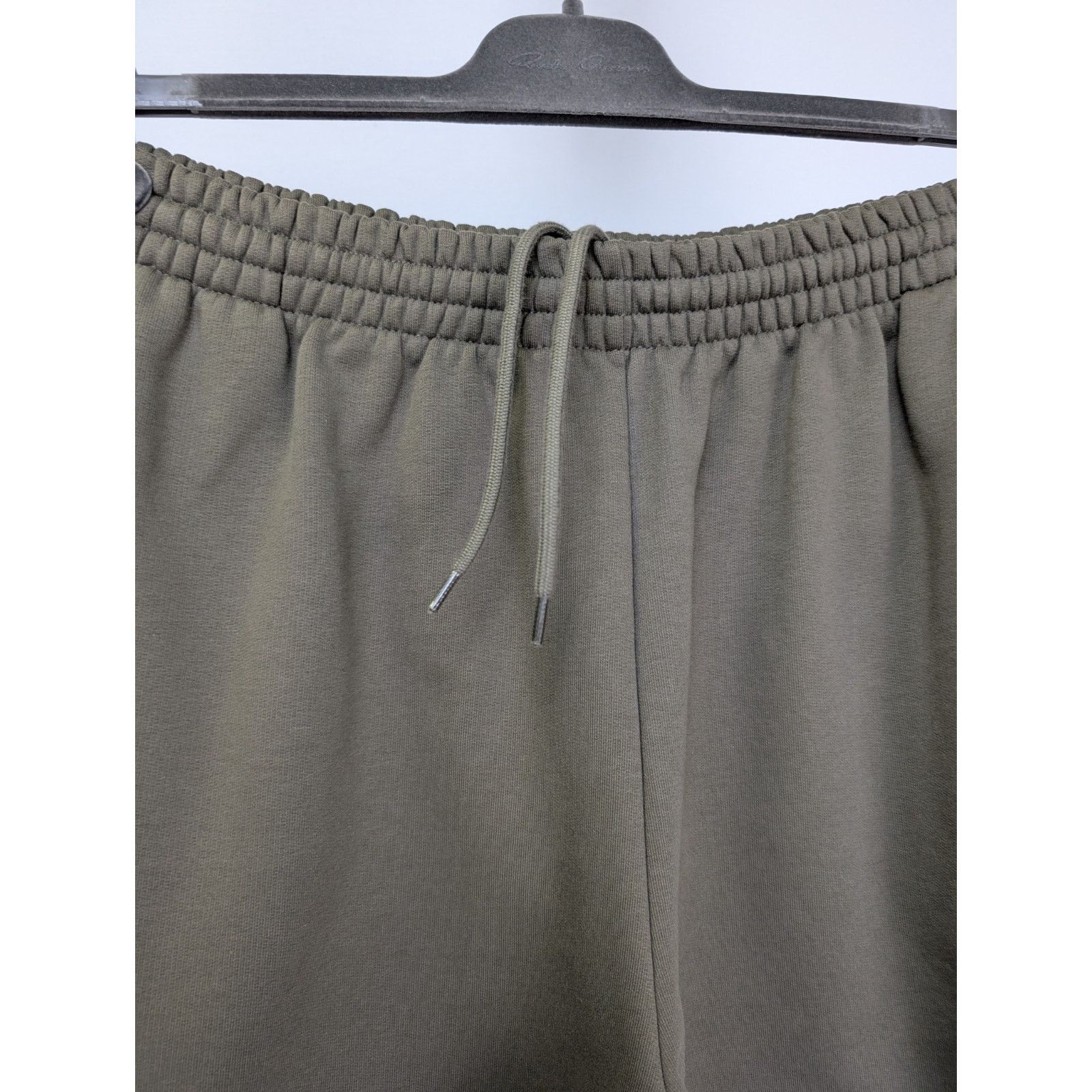 Balenciaga o1rshd1 Embro Pol Campgn Mol Boucleti Shorts Khaki/White/Red Size US 32 / EU 48 - 2 Thumbnail