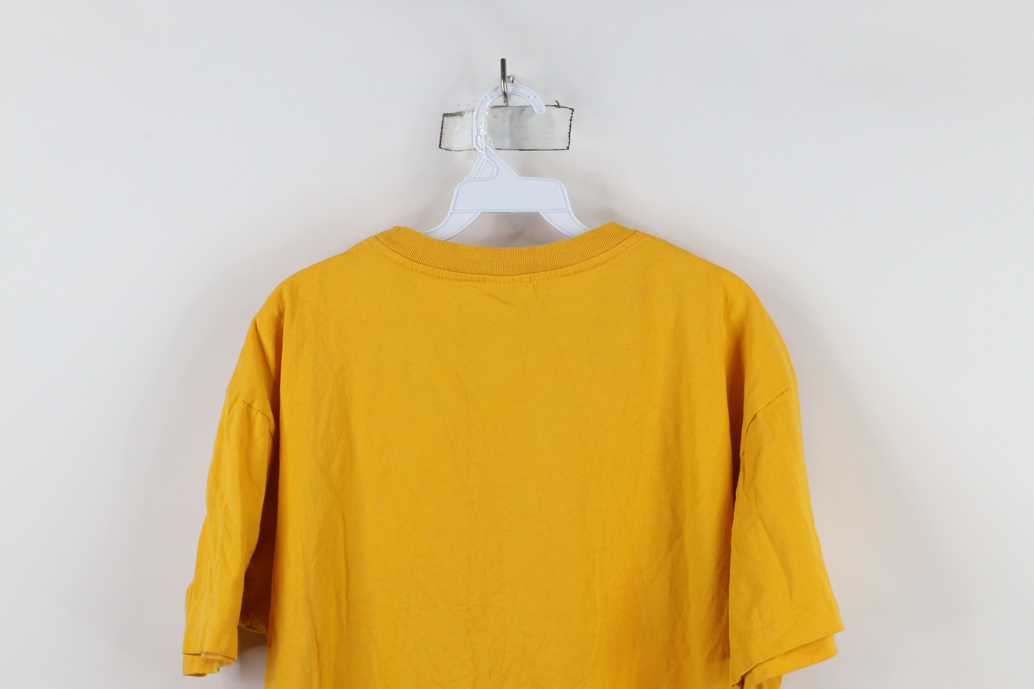 Vintage Vintage 90s Spalding Fire Flames Short Sleeve T-Shirt Yellow Size US L / EU 52-54 / 3 - 11 Thumbnail