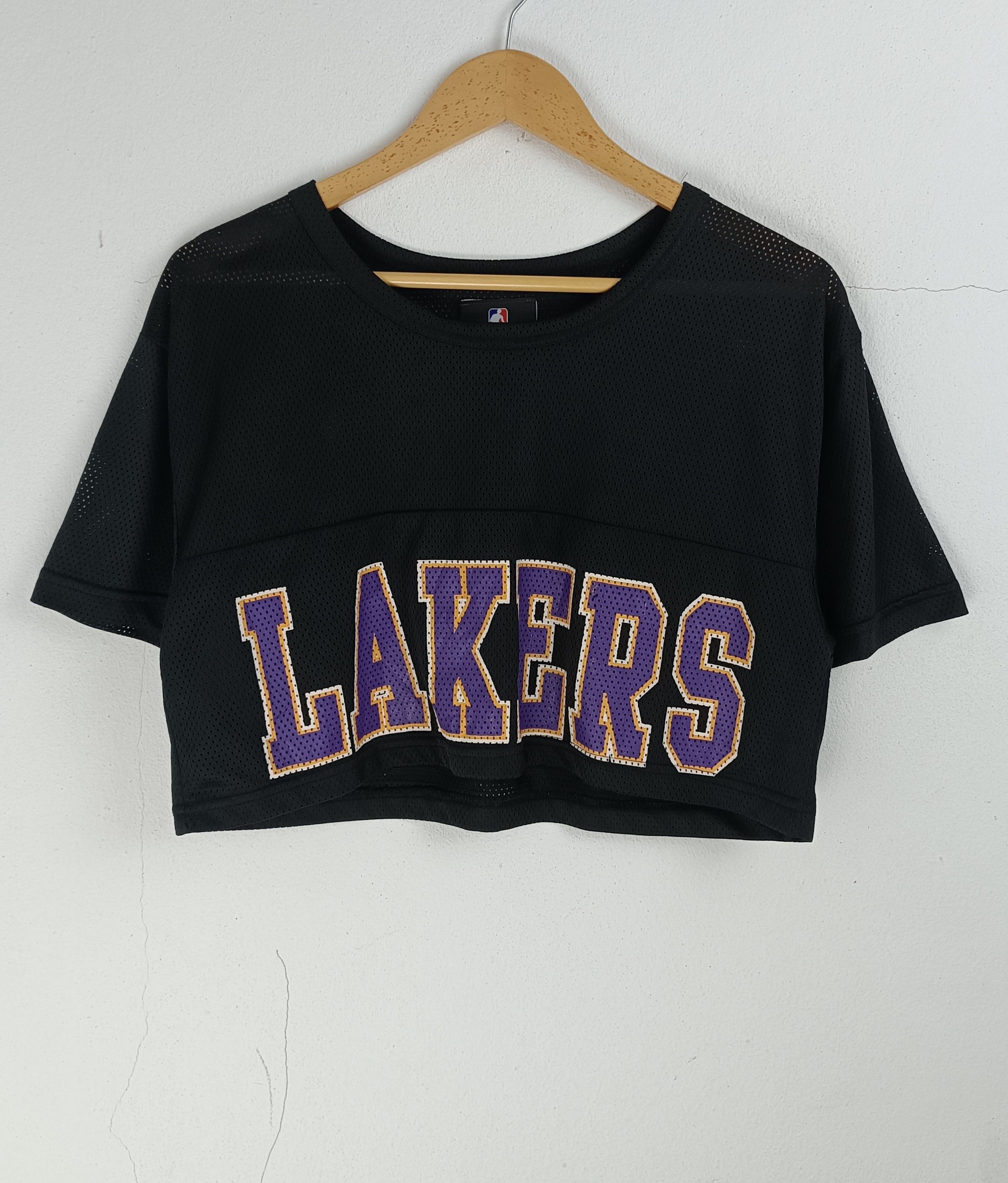 NBA VINTAGE Y2K LA LAKERS MESH NET CROP TOP NBA NFL MLB SPORTS Size S / US 4 / IT 40 - 3 Thumbnail