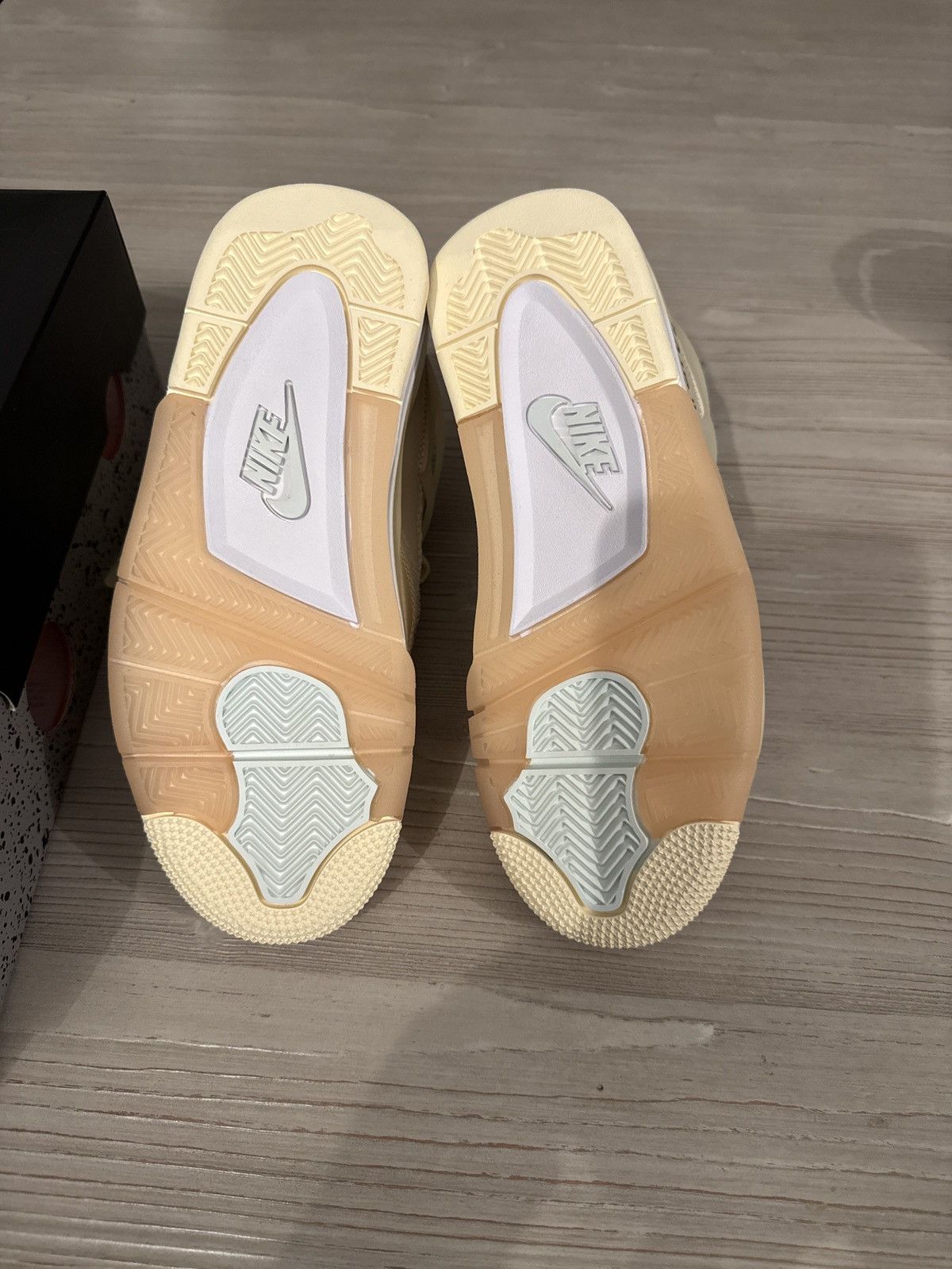 Nike × Off-White Jordan 4 Retro Off-White Sail (W) Size US 6 / IT 36 - 5 Thumbnail