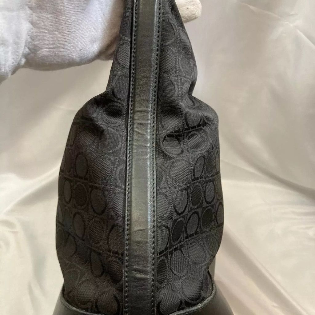 Salvatore Ferragamo Salvatore Ferragamo Black Monogram Hobo Bag Size ONE SIZE - 12 Thumbnail