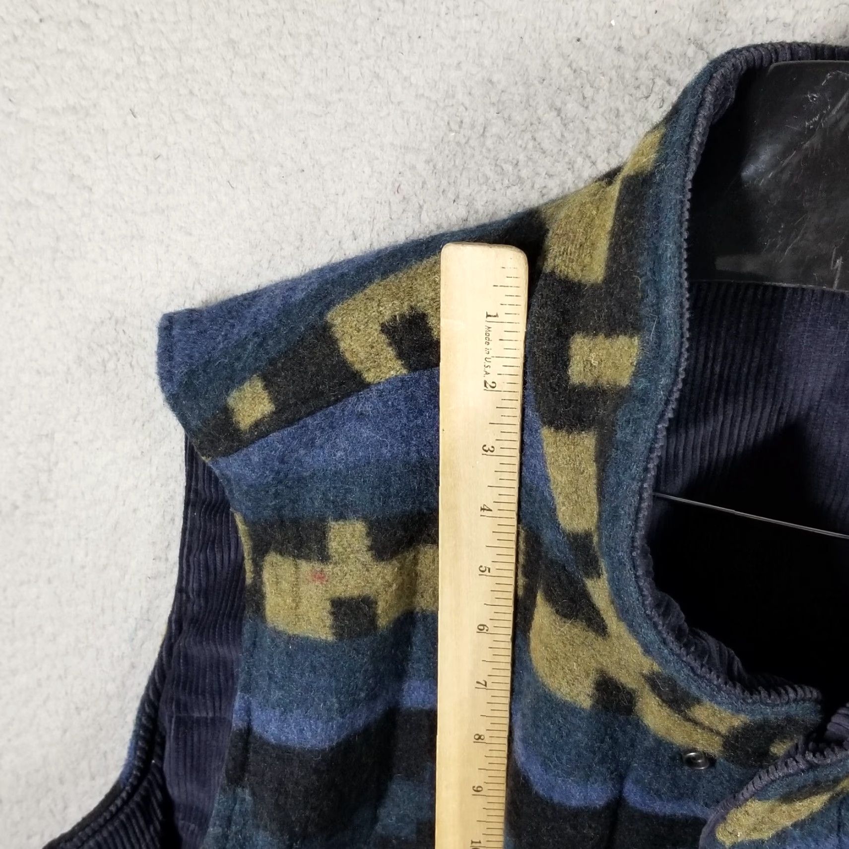 Vintage VINTAGE 90s Reversible Puffer Vest Jacket Mens Large Blue Corduroy Streetwear Aztec Size US L / EU 52-54 / 3 - 5 Thumbnail