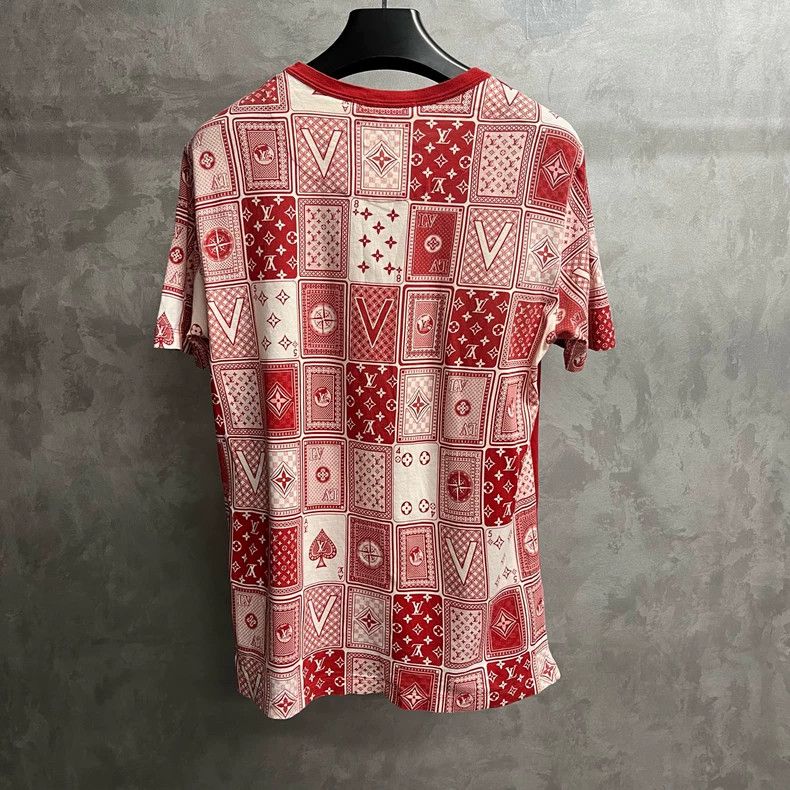 Louis Vuitton LOUIS VUITTON Red poker printed logo short sleeve 2504-Next Size US M / EU 48-50 / 2 - 5 Thumbnail