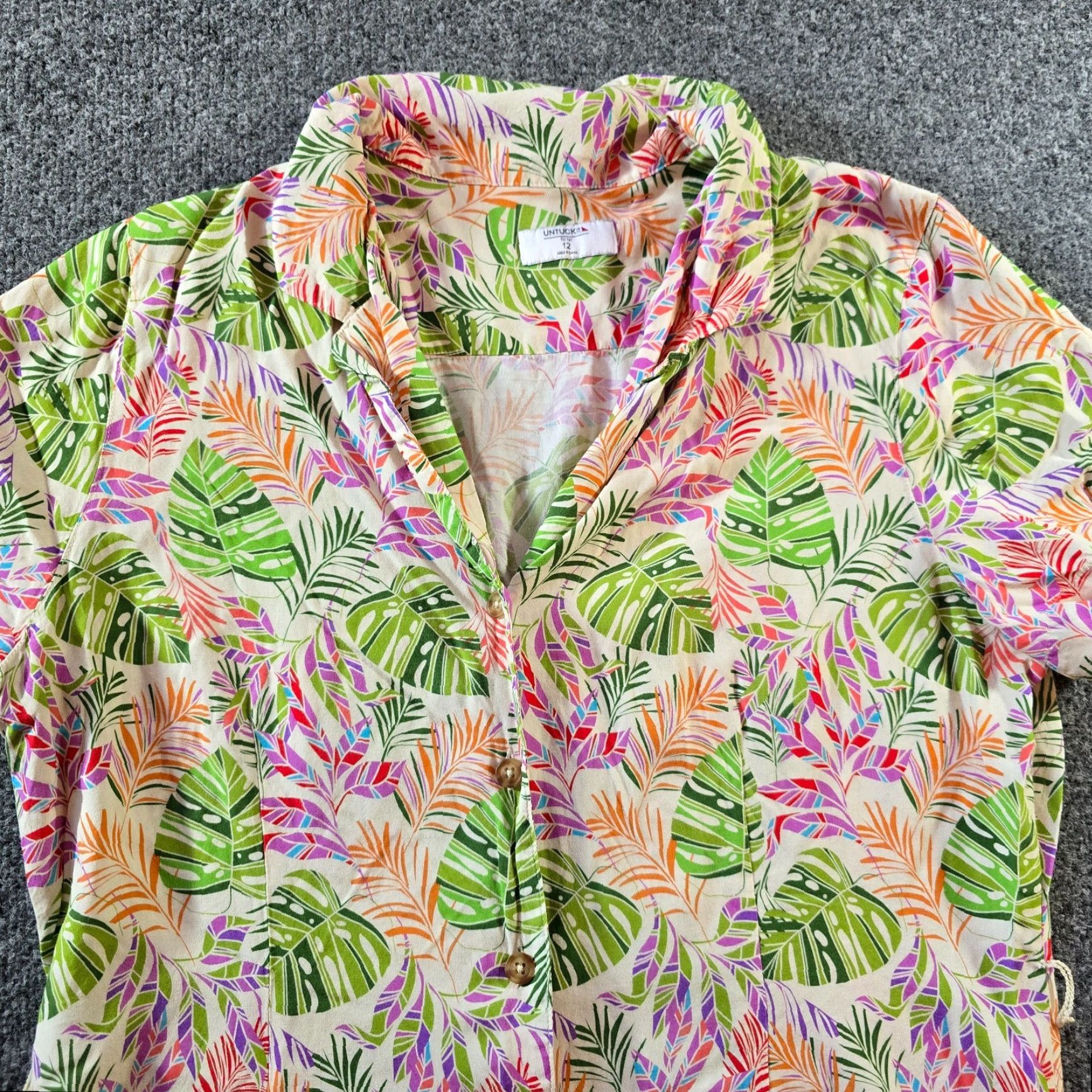 UNTUCKit Untuckit Dress Womens Size 12 Green Pink Tropical Leaves Monstera Aloha Resort Button Shirt Dress Cap Sleeve Knee Length Casual Womens Size XL / US 12-14 / IT 48-50 - 2 Thumbnail