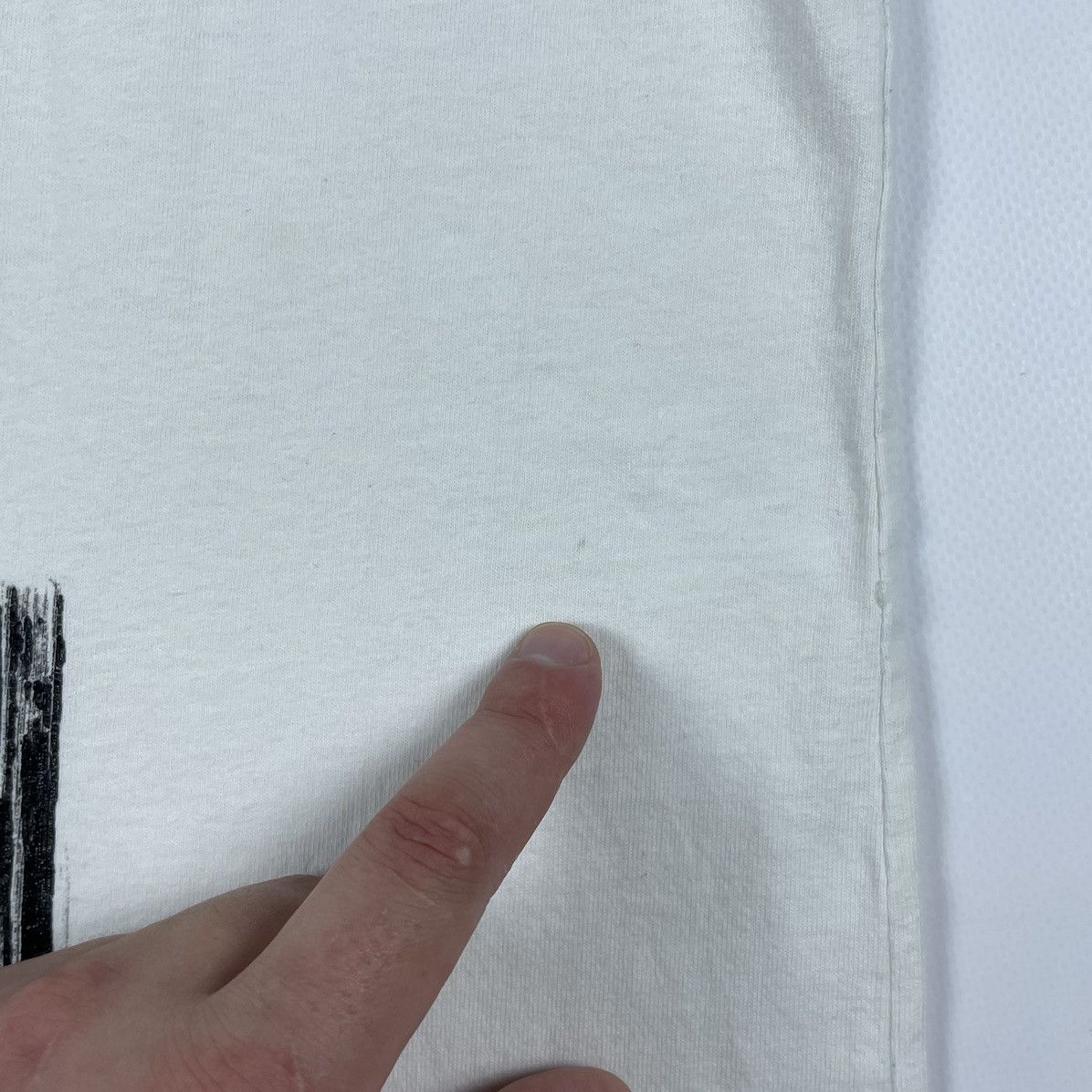 Off White Distressed Faded Black Arrows White T-shirt