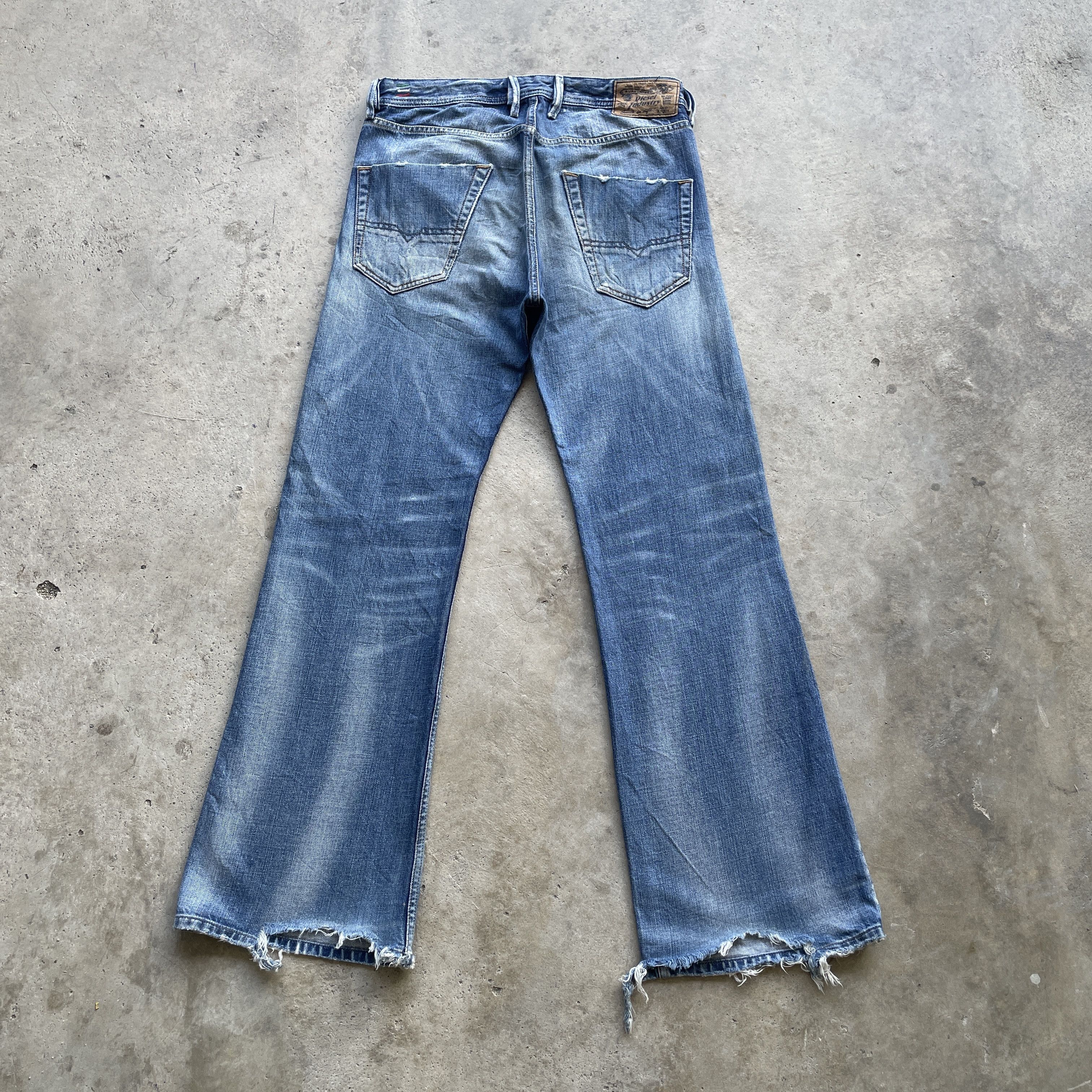 Diesel Vintage Diesel Industry Distressed Wash BootCut Jeans Pants Size US 32 / EU 48 - 14 Thumbnail