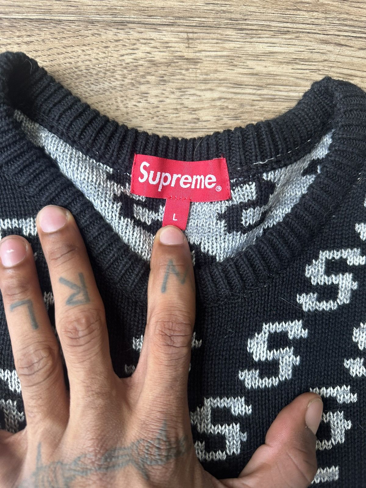 supreme logo knit BRAND NEW SUPREME Small Box Logo Black Textured
