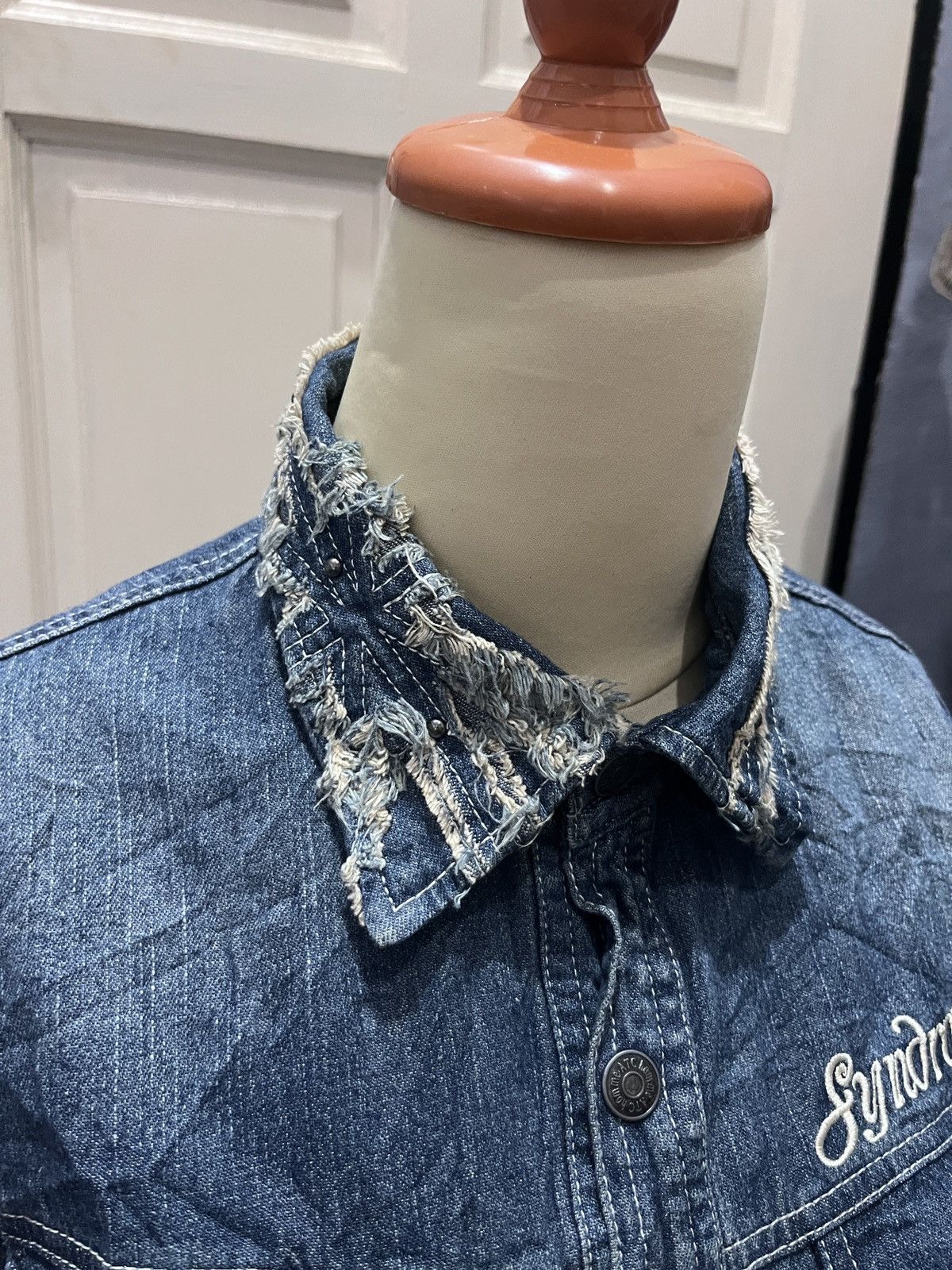 Hysteric Glamour In The Attic Vkei Embroided Union Jack Collar Denim Shirt Size US M / EU 48-50 / 2 - 20 Thumbnail