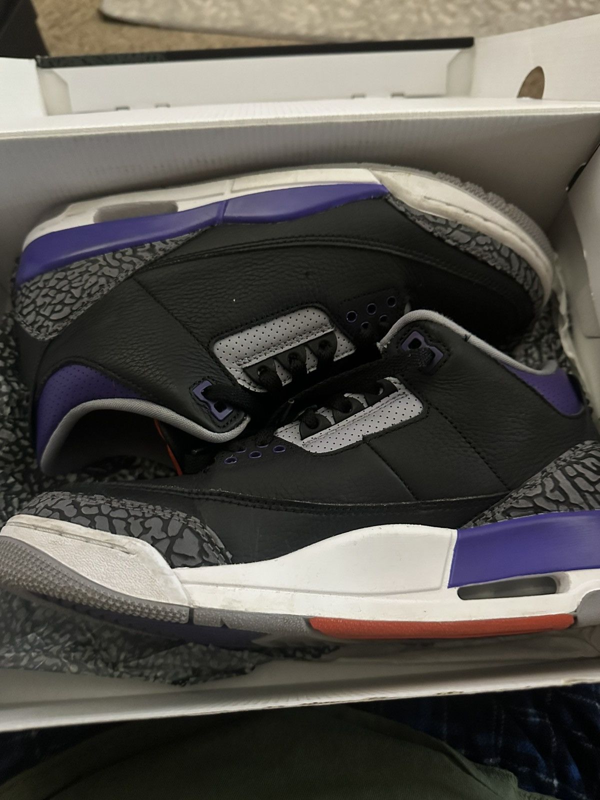 Jordan Brand Air Jordan 3 retros Black & Purple Size US 8 / IT 38 - 1 Thumbnail
