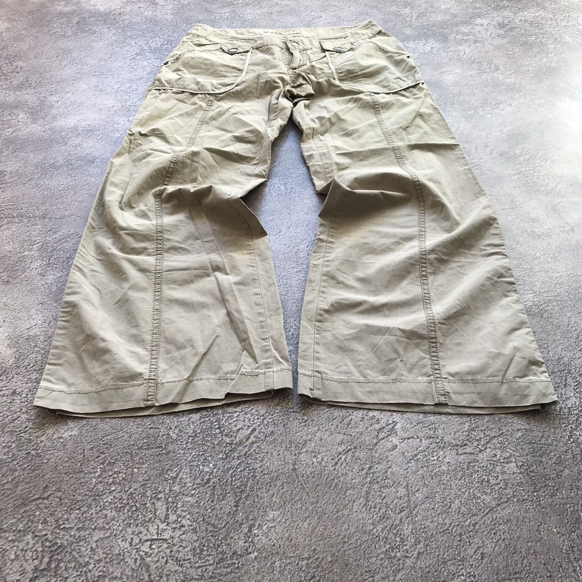 Vintage Vintage 90s Baggy Cargo Pants Flared Wide Leg Streetwear 29 Size 29" - 1 Thumbnail