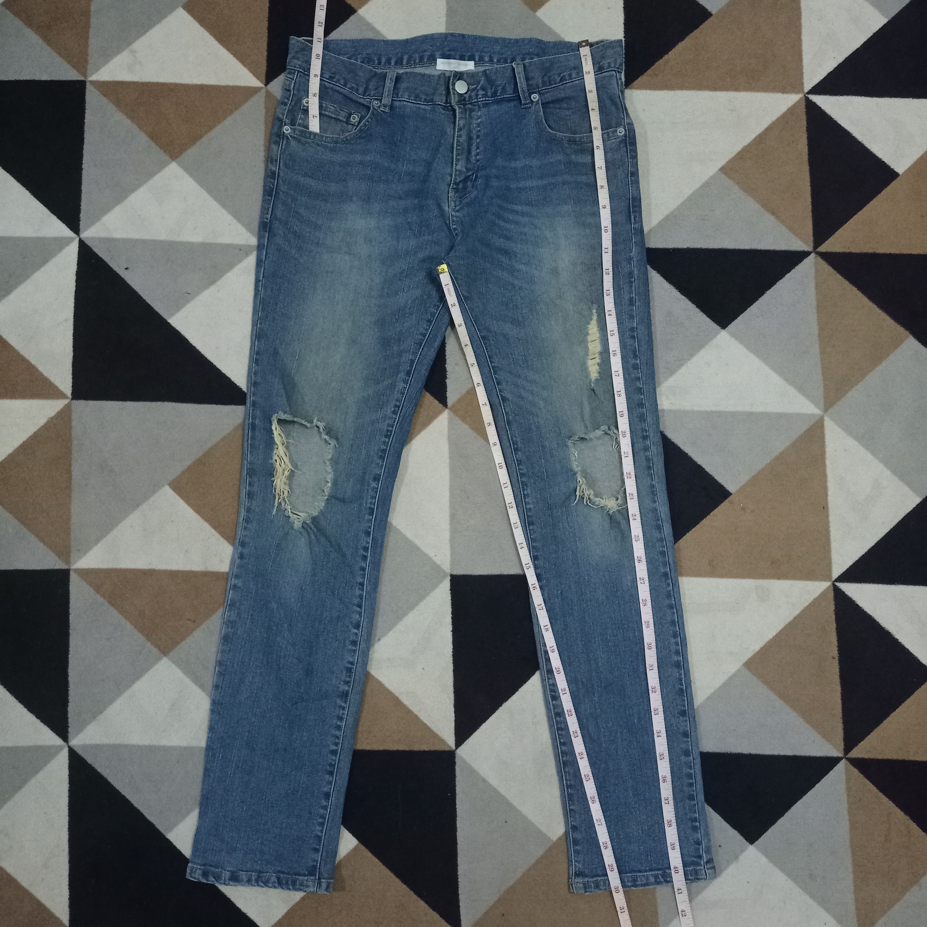 Vintage Katharine Hamnett Blue Wash Ripped Jeans 34x30