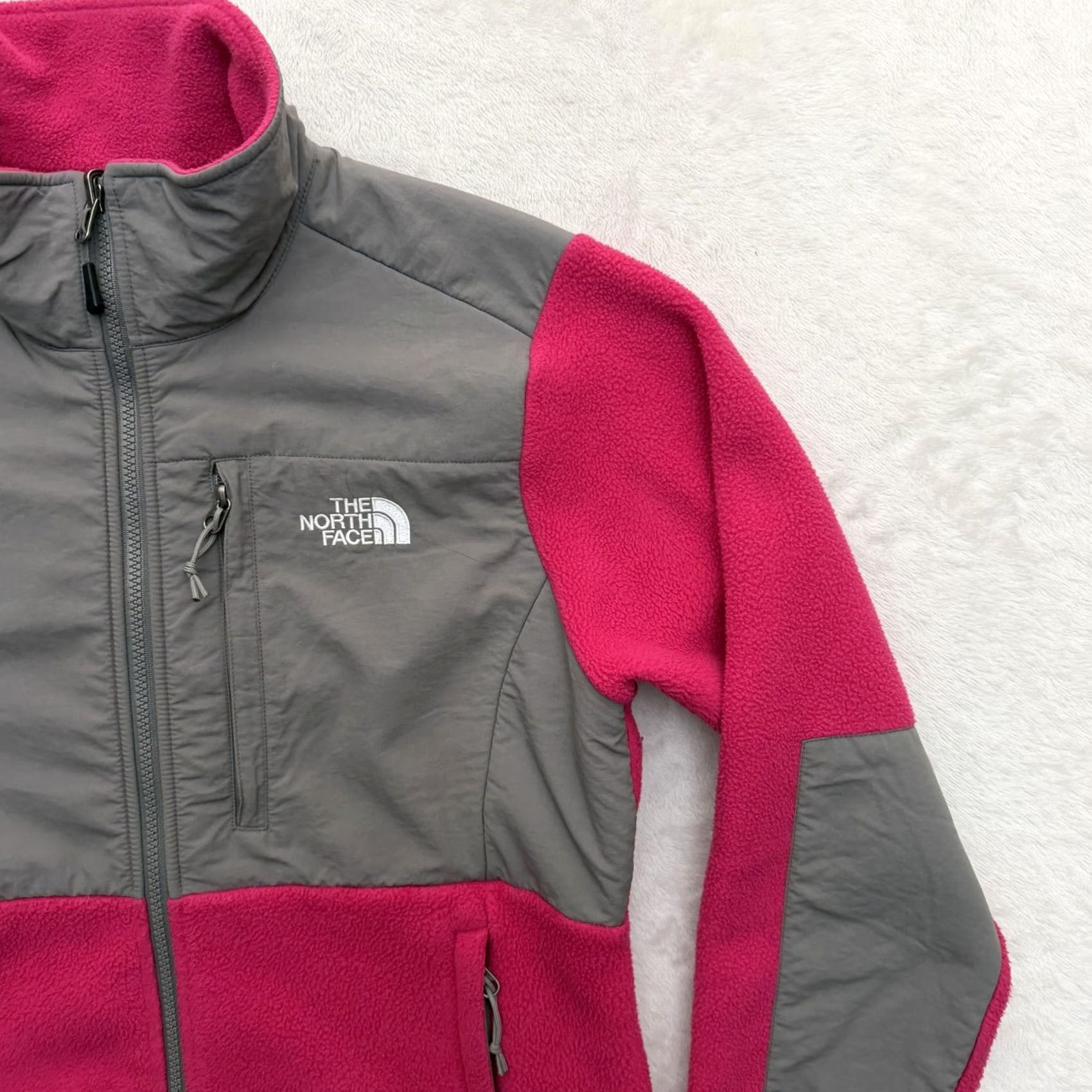 The North Face VINTAGE? No. The North Face Jacket Womens M Pink Gray Polartec Fleece Full Zip Denali Size M / US 6-8 / IT 42-44 - 3 Thumbnail