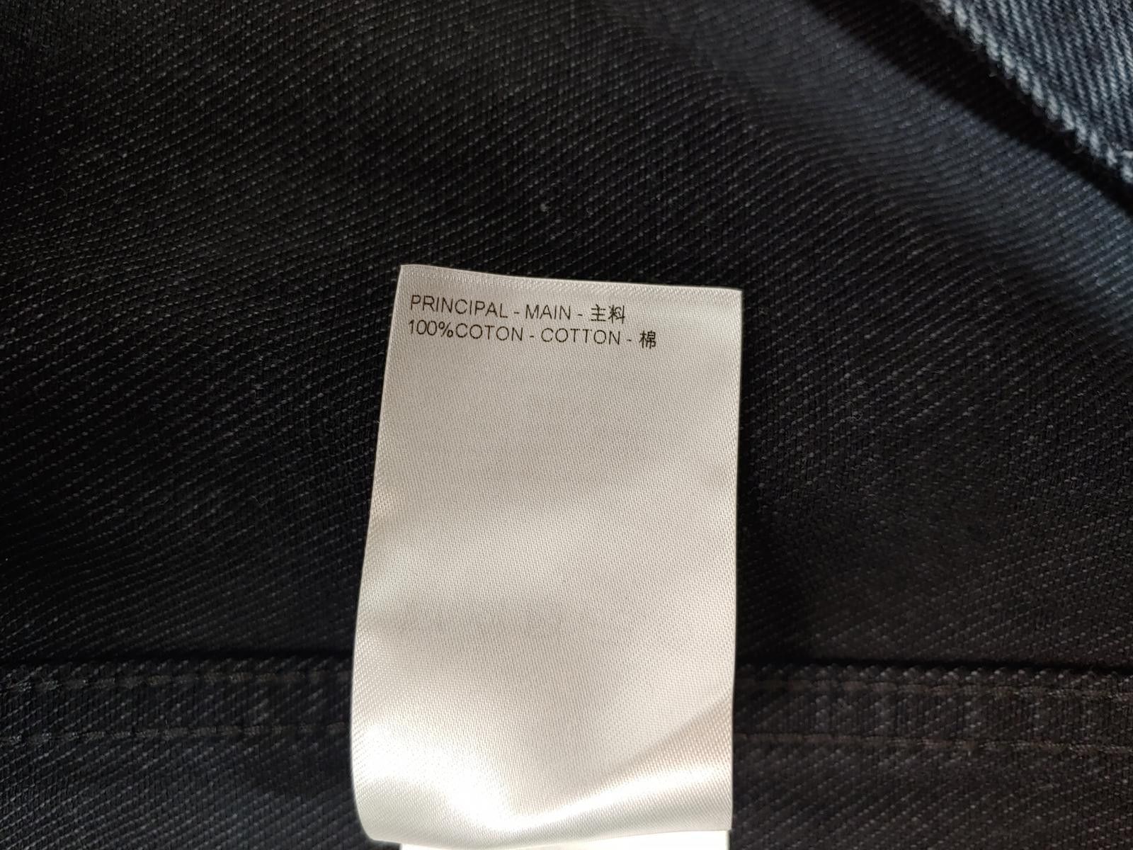 Louis Vuitton Louis Vuitton Monogram Embossed Denim Overshirt in Black Size ONE SIZE - 8 Thumbnail