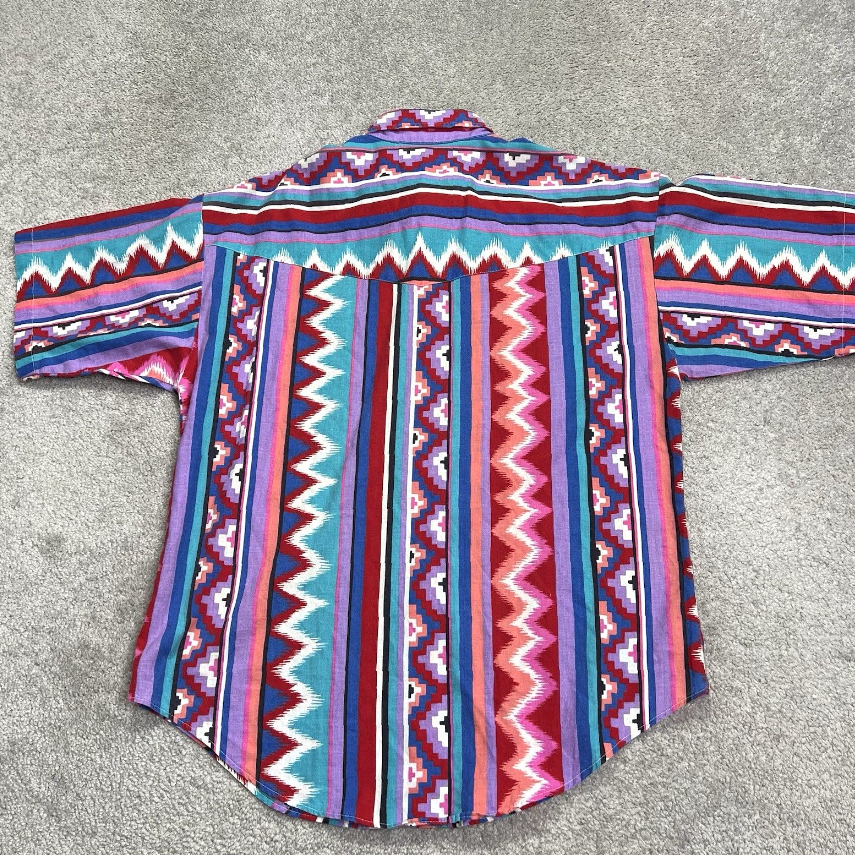 Vintage VINTAGE Panhandle Slim Shirt Men L Aztec Cowboy Western Rodeo Blue Pink Navajo Button-Up Short Sleeve Collared 16 USA Mens Size US L / EU 52-54 / 3 - 6 Thumbnail
