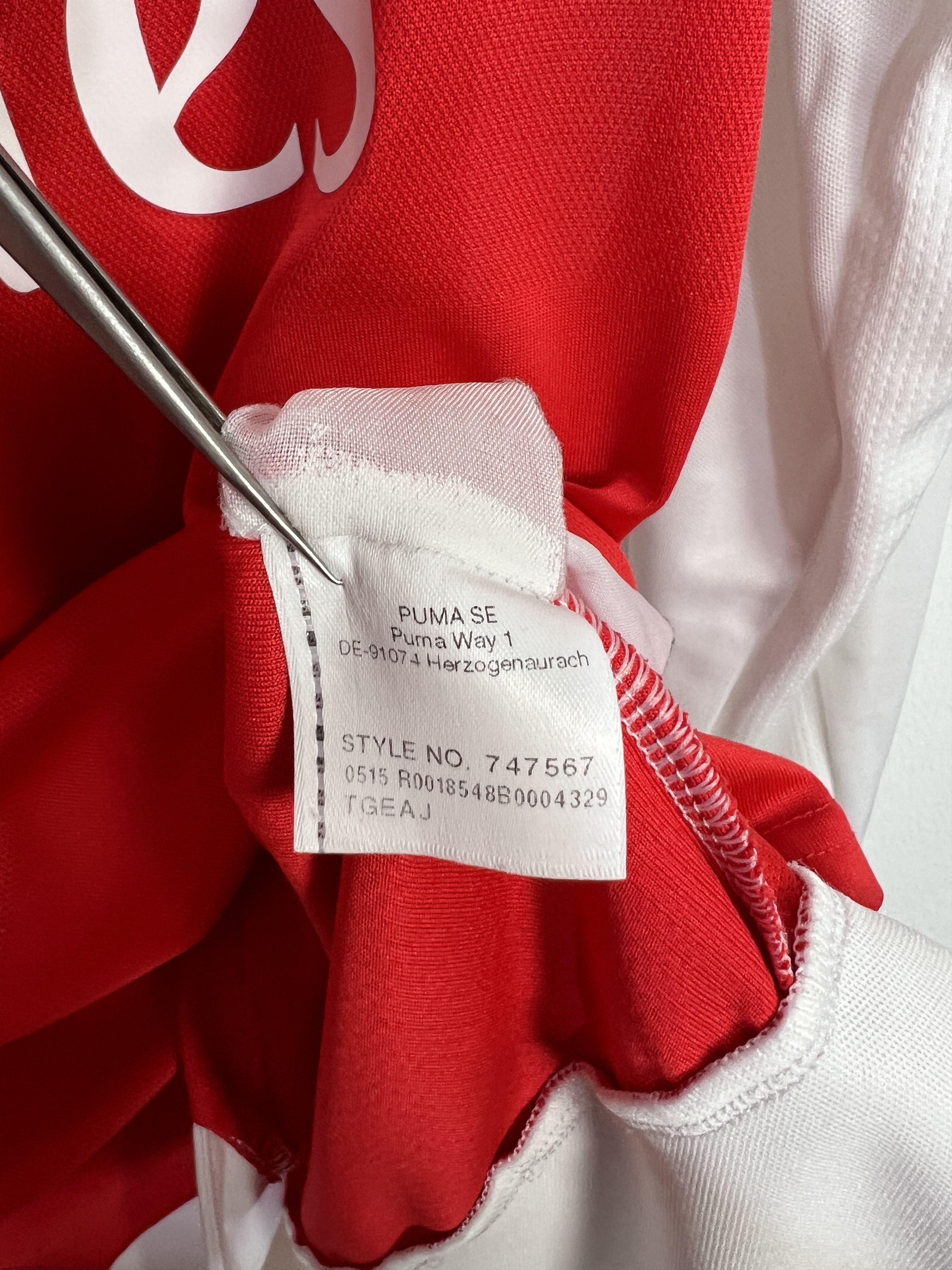 Puma Arsenal Home football shirt 2015 Soccer #17 Alexis Size US M / EU 48-50 / 2 - 13 Thumbnail