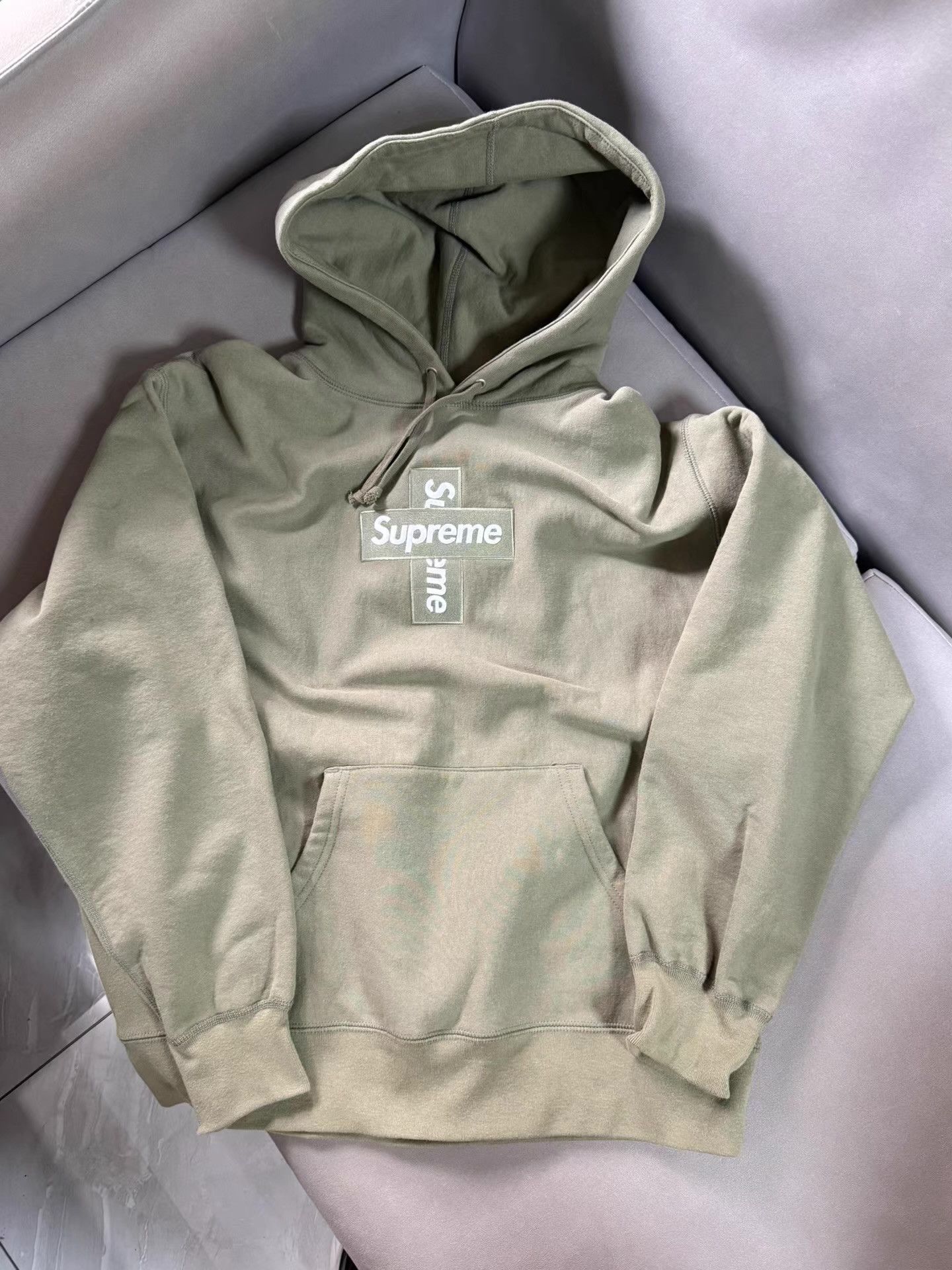 Supreme Supreme Cross Box Logo Sweatshirt Ｑ20 Size US M / EU 48-50 / 2 - 2 Thumbnail