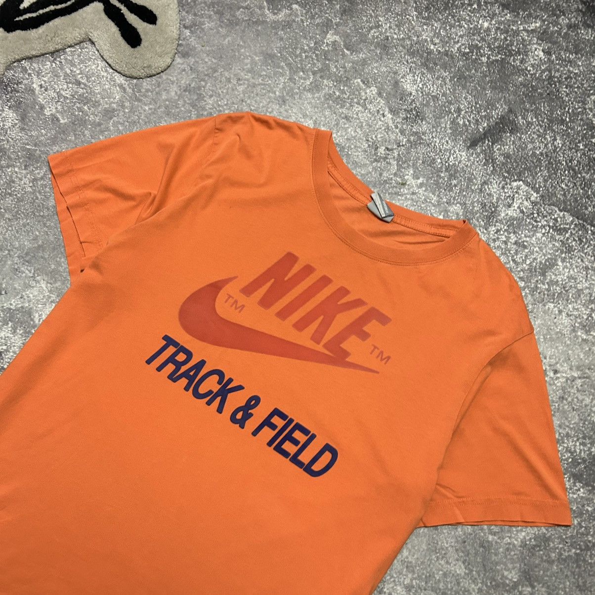 Nike Vintage Nike Big Logo 2000’s streetwear y2k tee size L Size US L / EU 52-54 / 3 - 2 Thumbnail