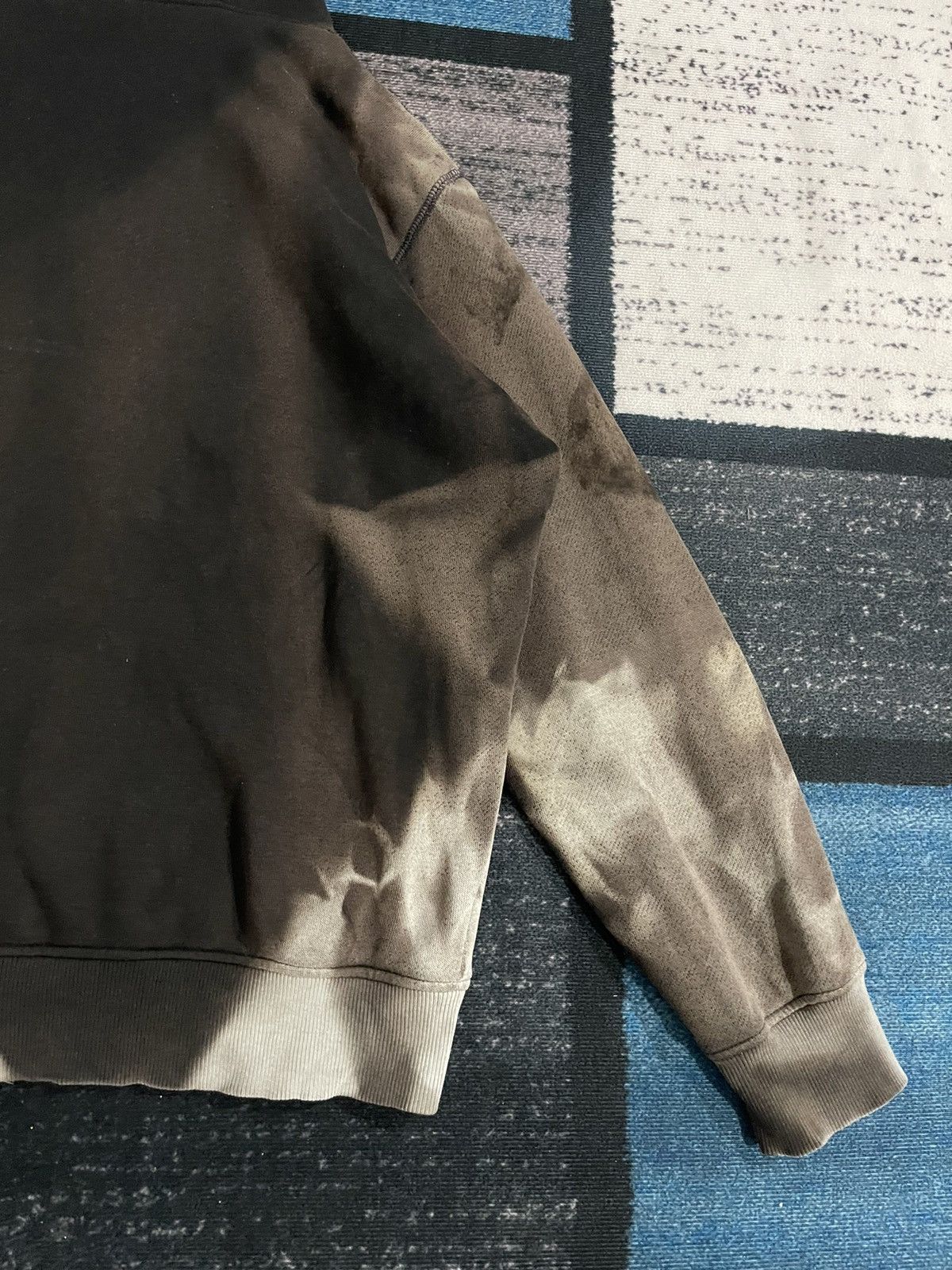 Uniqlo Uniqlo Distressed Sweatshirt Hoodie Size US XL / EU 56 / 4 - 17 Thumbnail
