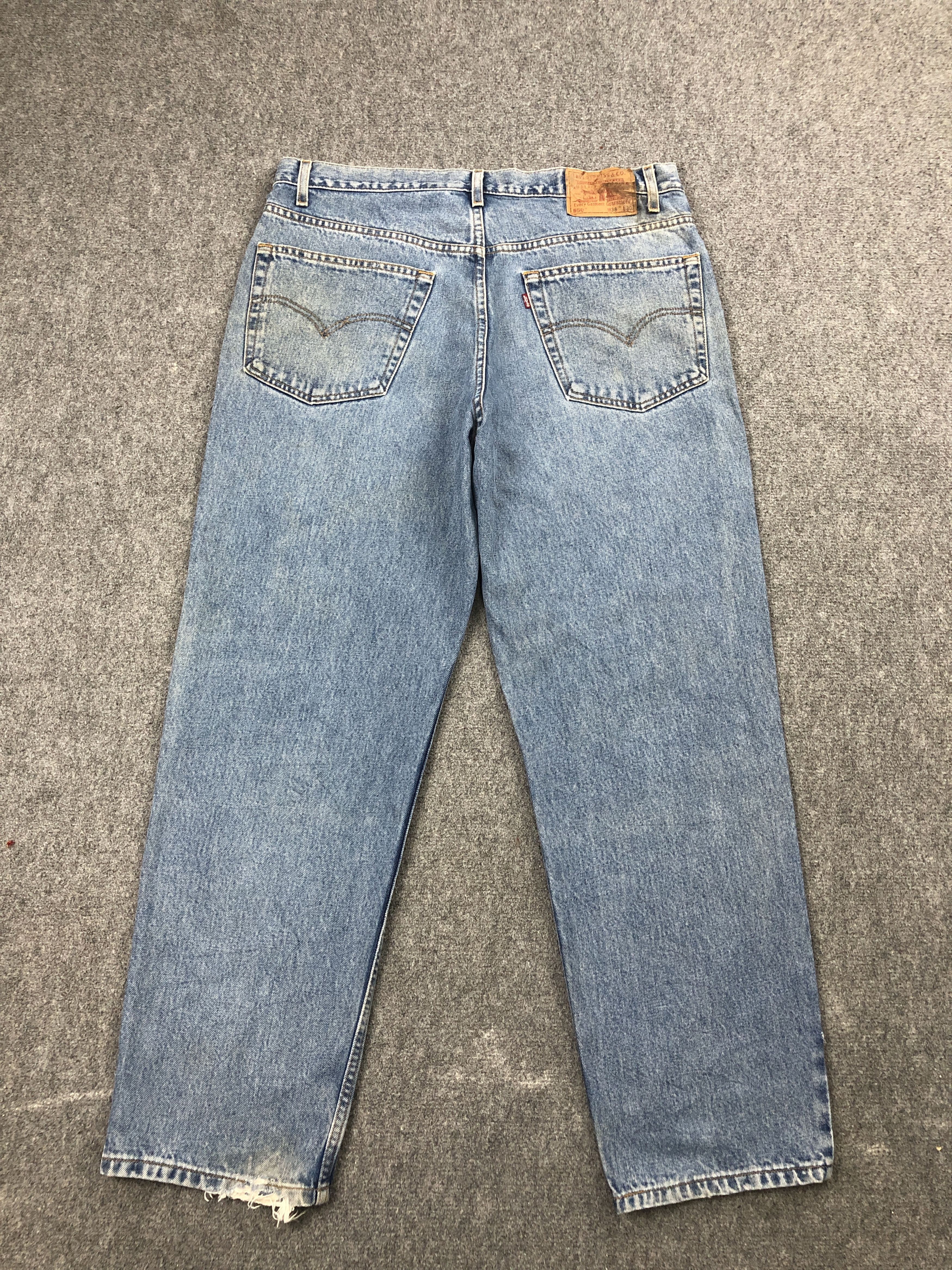 Levi's × Vintage 90s Vintage Levis 550 Light Washed Jeans DP2450 Size US 36 / EU 52 - 3 Thumbnail