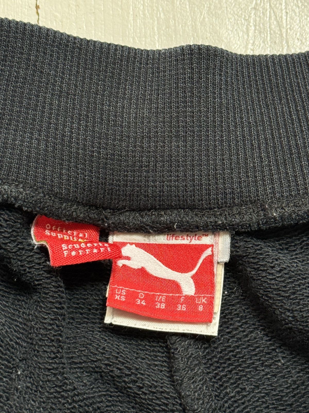 Ferrari × Puma VINTAGE PUMA x FERRARI MINI SHORTS Size 27" / US 4 / IT 40 - 5 Thumbnail