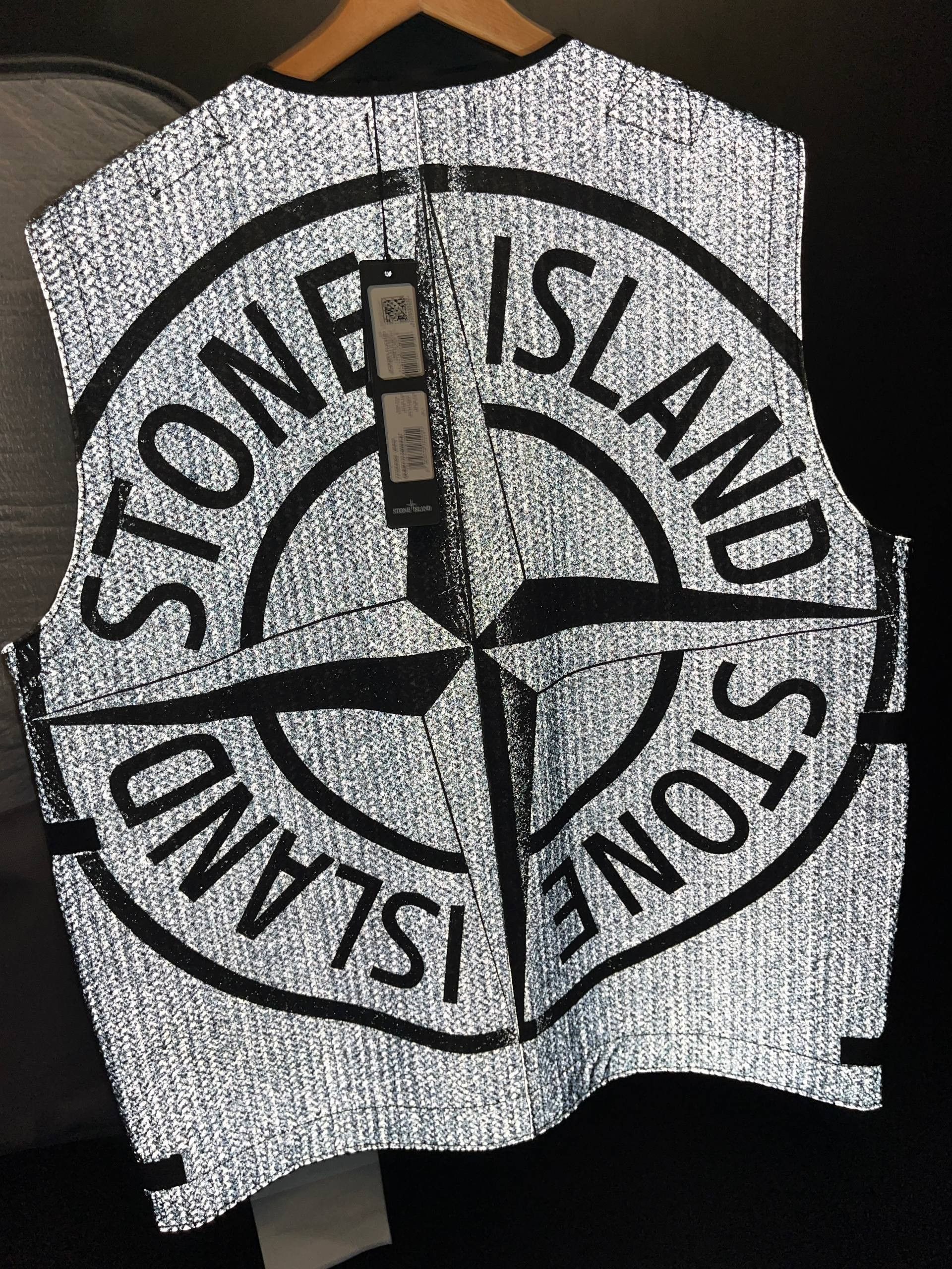 Stone Island Stone Island Tech Gilet G0999 Needle Punched Reflective Size US L / EU 52-54 / 3 - 1 Thumbnail