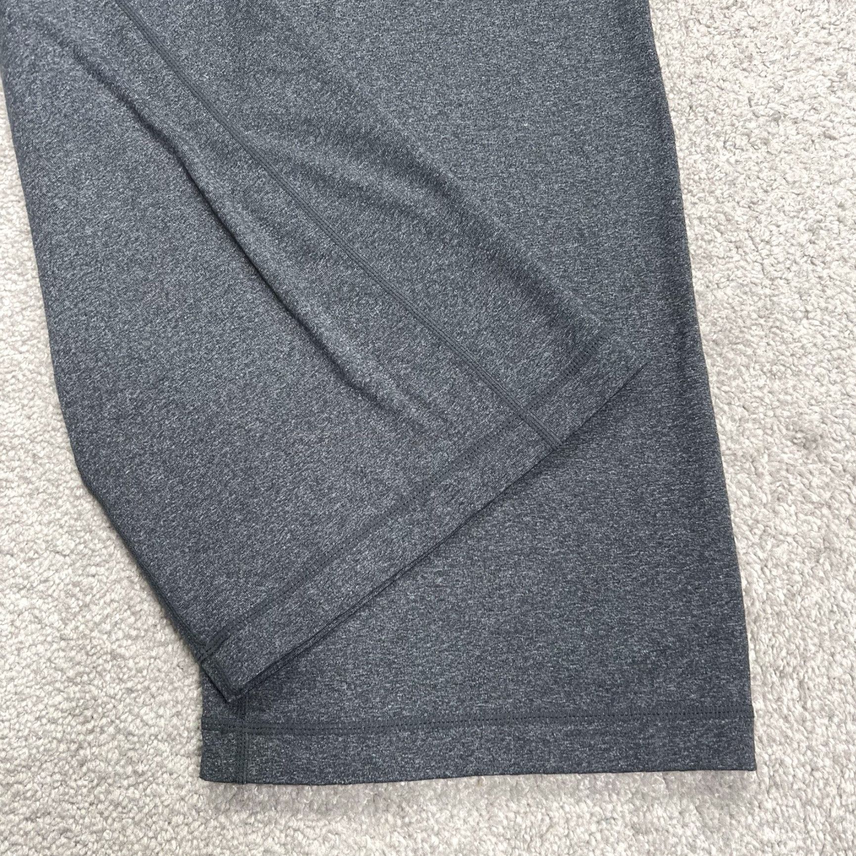 Lululemon Lululemon Leggings Size 6 Athletic Gym Yoga Full Length 31.5” Inseam Flared Gray Stretch Women Size 28" / US 6 / IT 42 - 3 Thumbnail