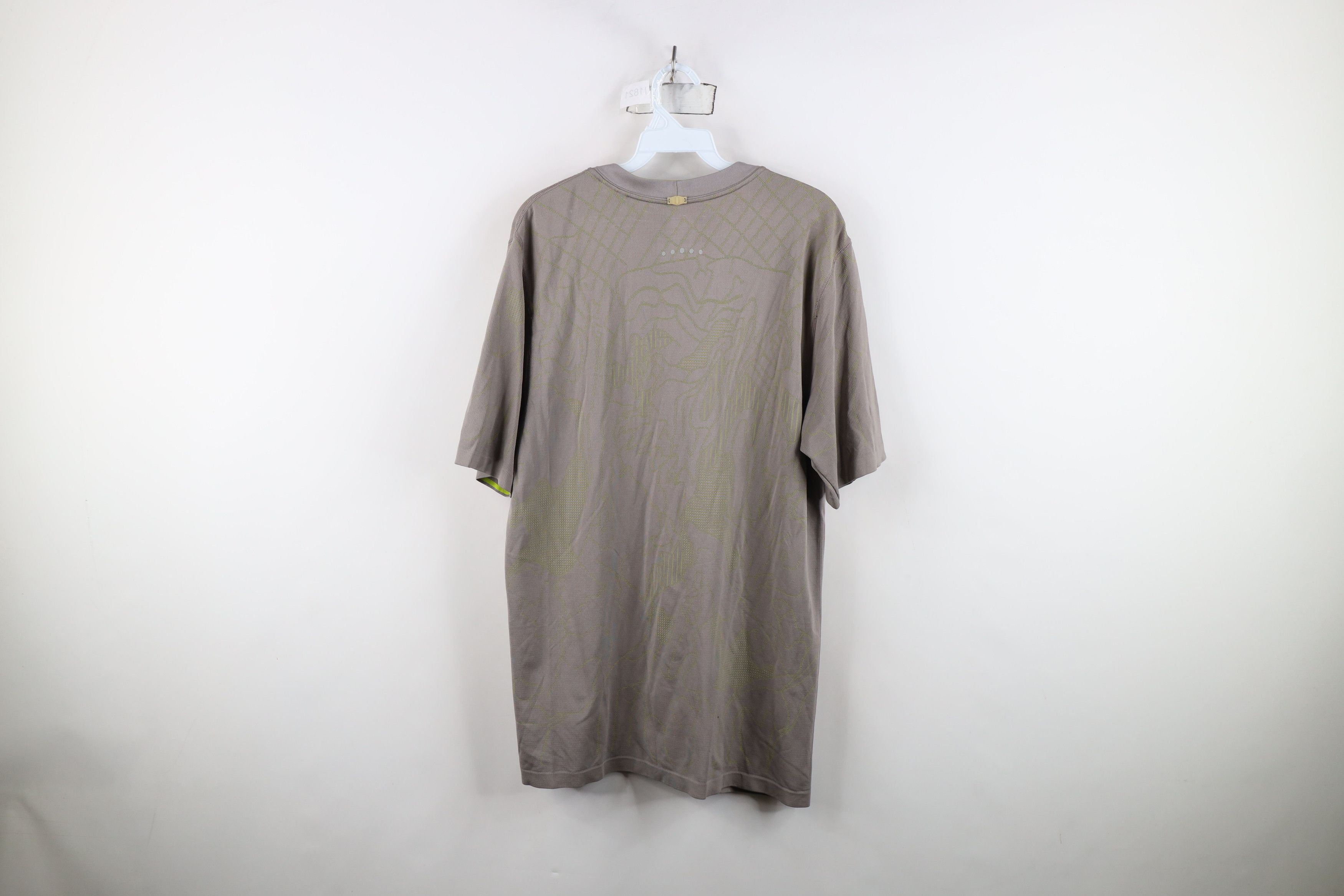 Nike Vintage Y2K Nike Camouflage Scott Mini Swoosh Knit T-Shirt Size US L / EU 52-54 / 3 - 13 Thumbnail