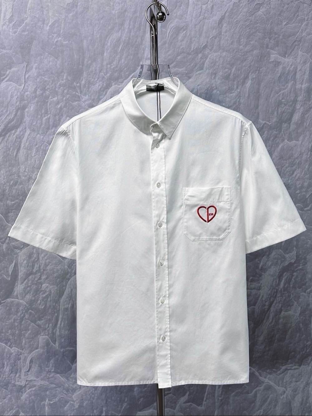 Dior Dior Heart Logo Embroidered Shirt Size M Size US M / EU 48-50 / 2 - 1 Thumbnail