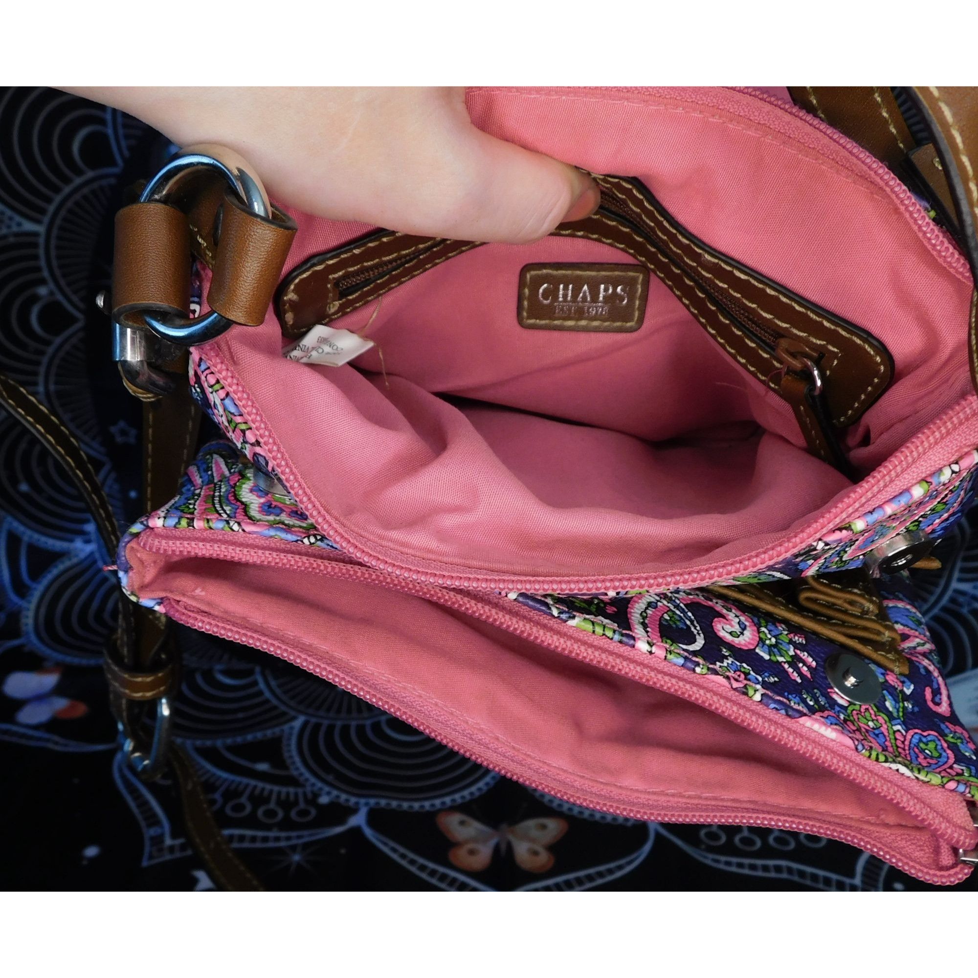 Chaps Chaps Rainbow Paisley Crossbody Bag With Brown Accents Size ONE SIZE - 4 Thumbnail
