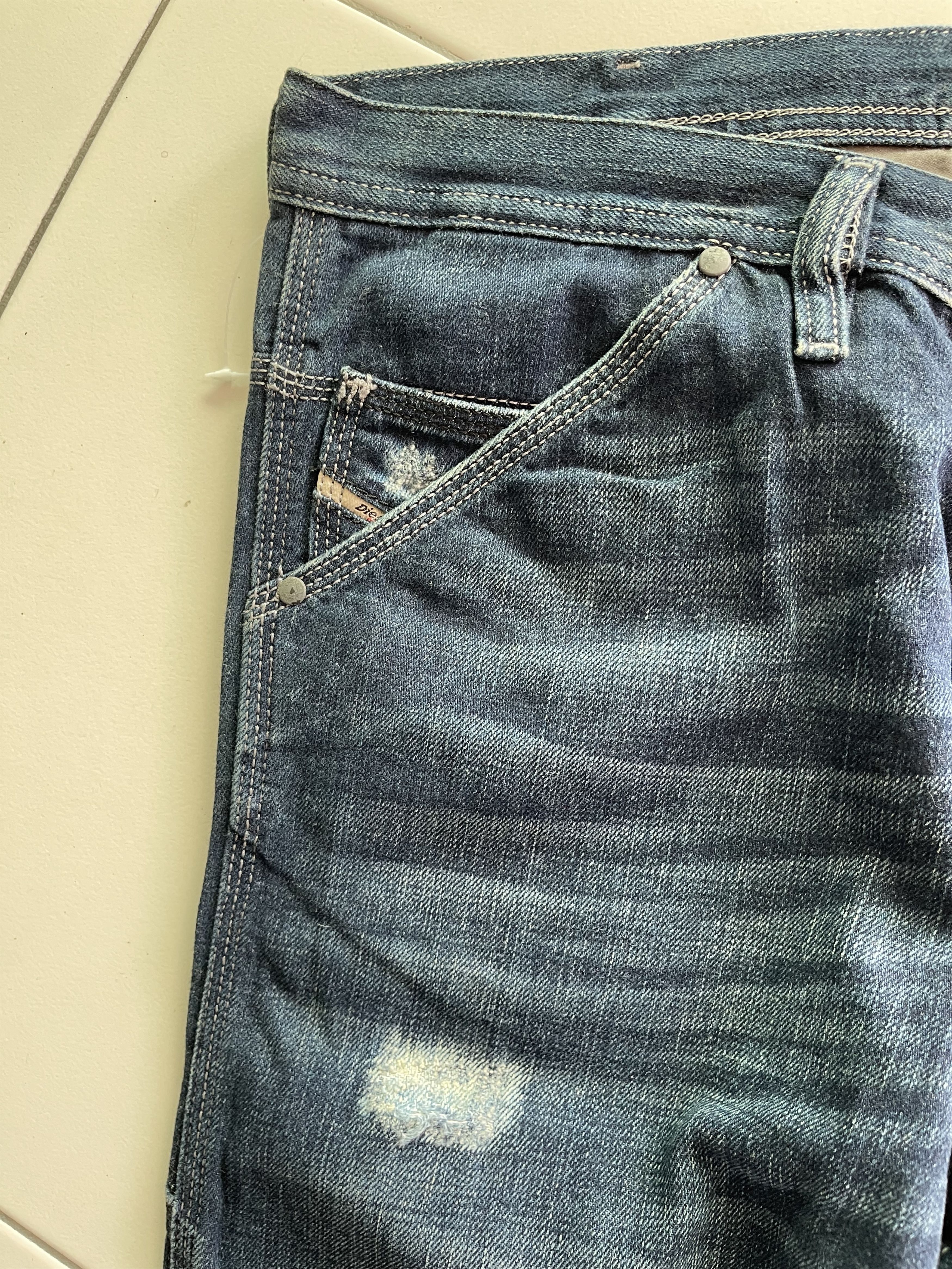 Diesel × Vintage Diesel denim Styles Jeans Size US 31 - 12 Thumbnail
