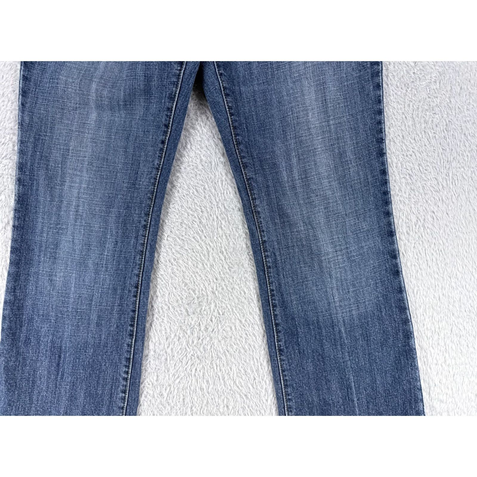 Denime Baccini Jeans Women 6 Blue Denim Bootcut 5-Pocket Embroidered Sequin Floral Cotton 30x31 Regular Capris Jeans Womens Size 28" / US 6 / IT 42 - 3 Thumbnail