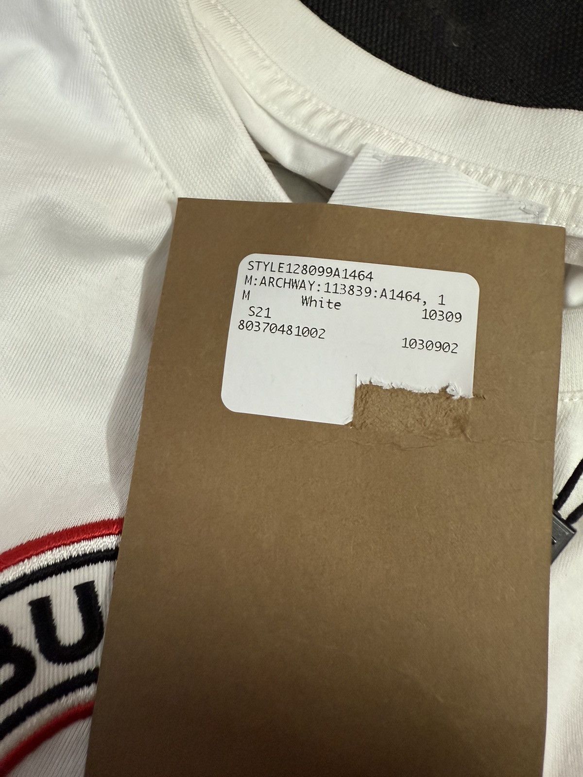 Burberry Burberry Tee circle Size US M / EU 48-50 / 2 - 11 Thumbnail